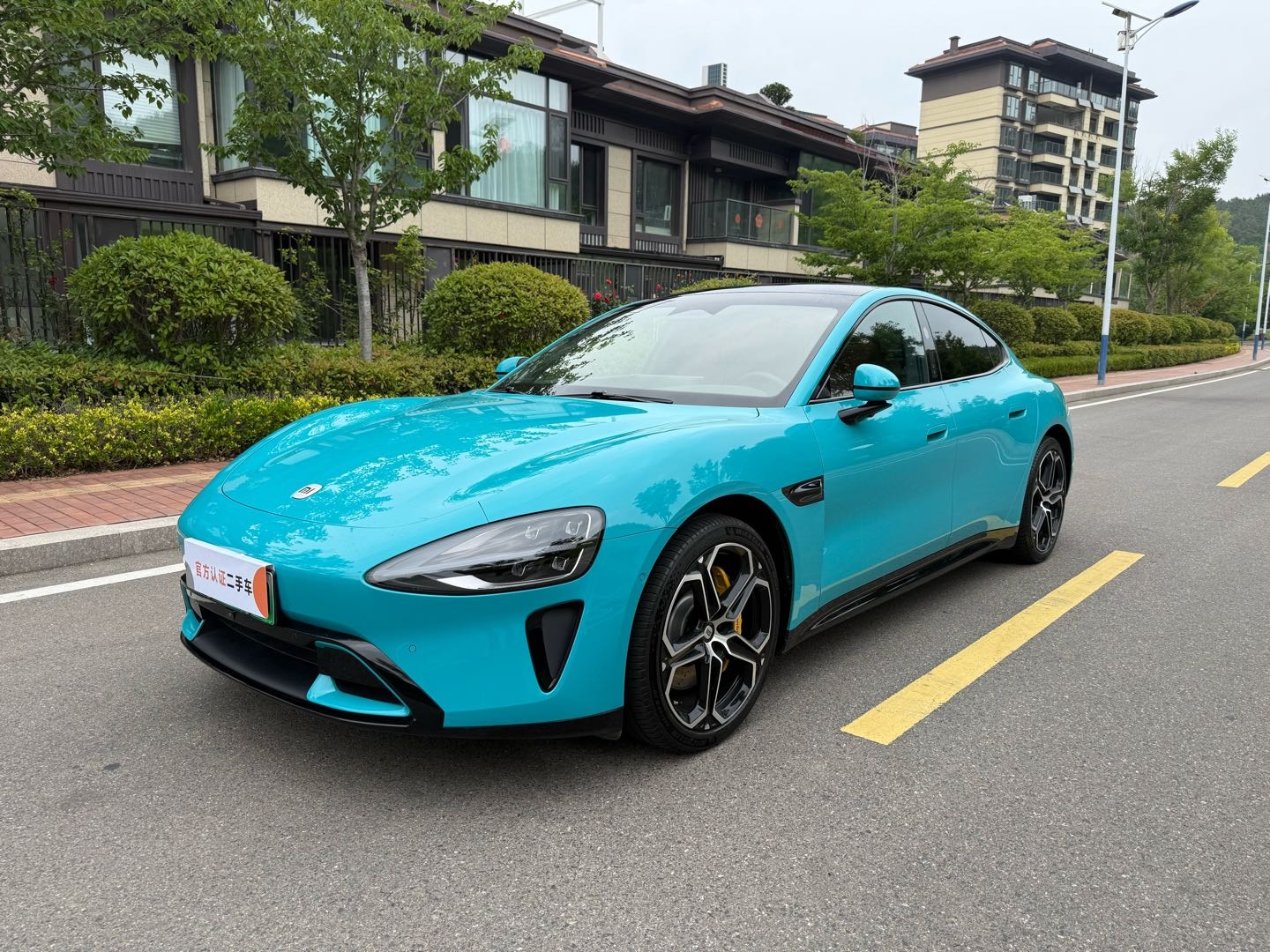 MI SU7 2024 car image #2