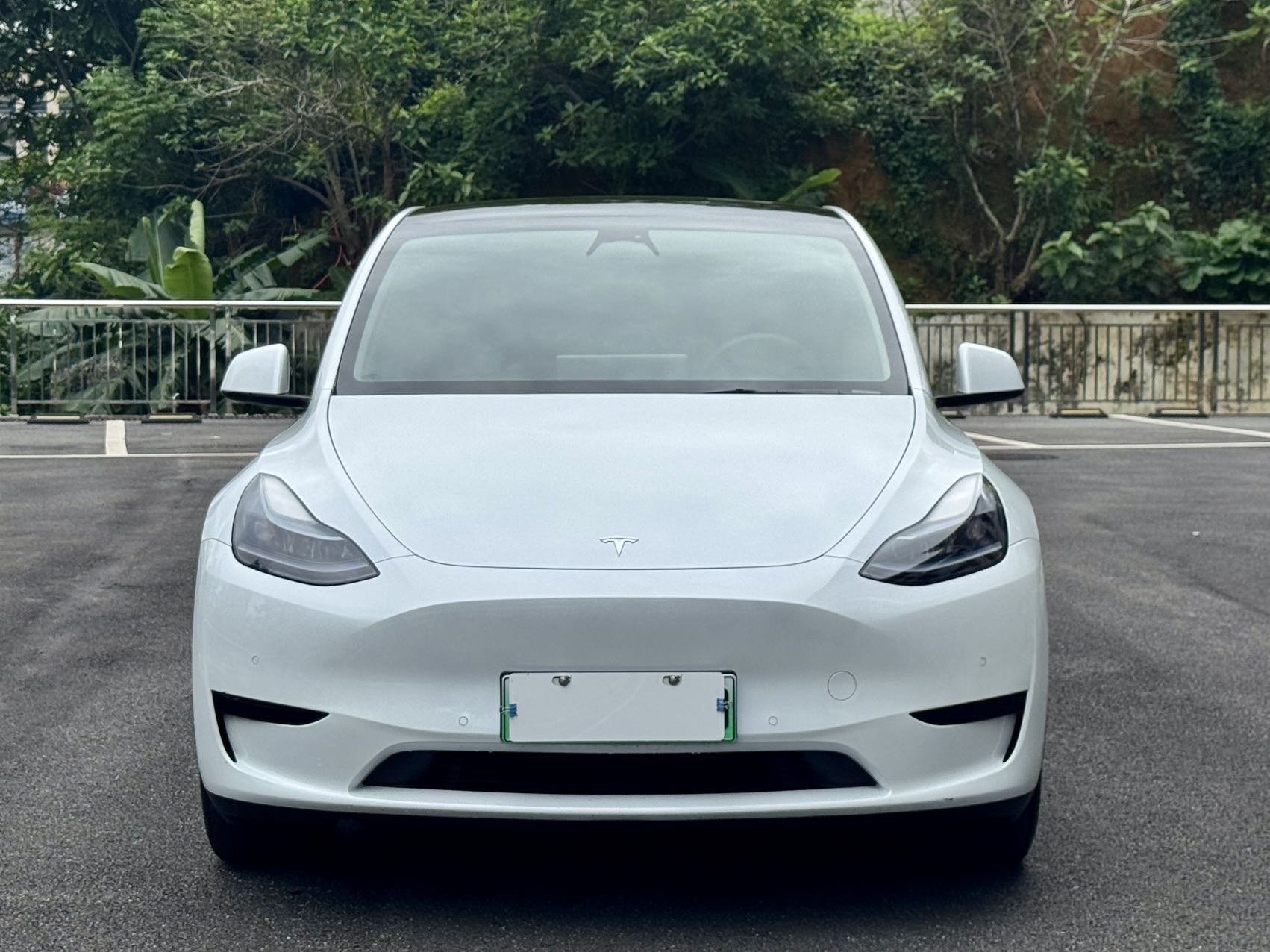 Tesla Model Y 2023 car image #4
