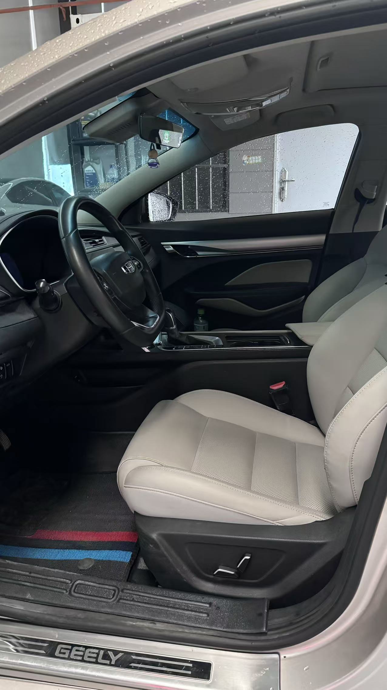 GEELY Binray 2018 car image #10