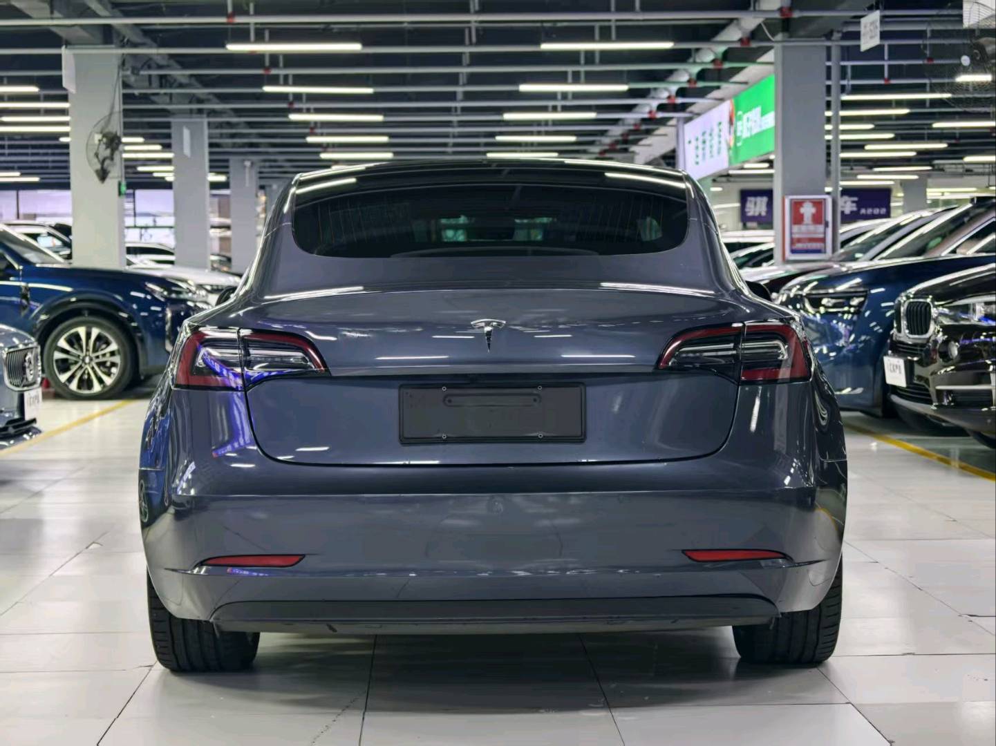 Tesla Model 3 2020 car image #9