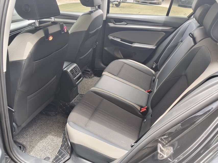 2021 immagine di auto #5