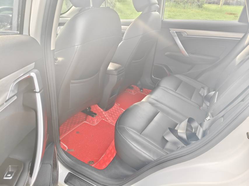GEELY Coolray 2019 car image #8