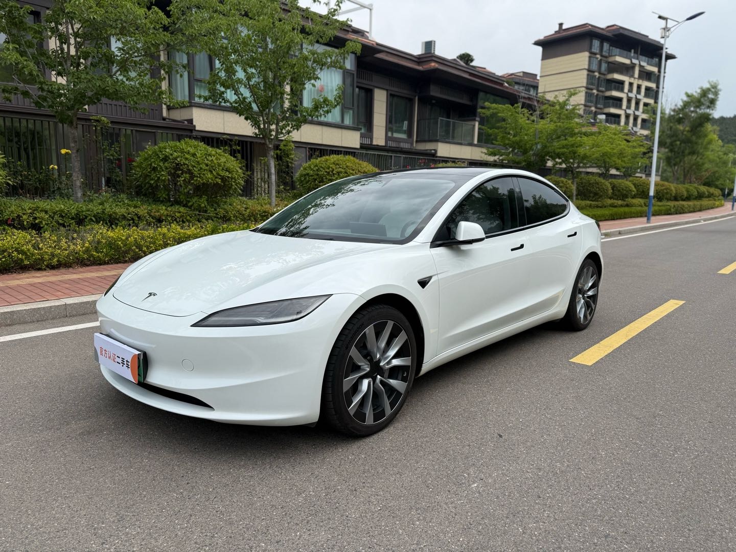 2023 car image #2