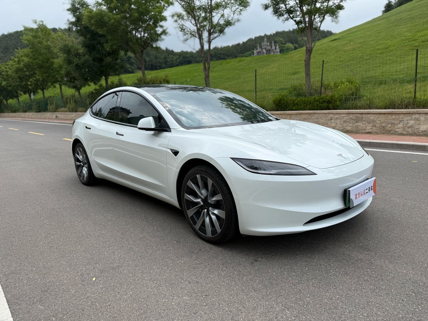 2023 car image #5