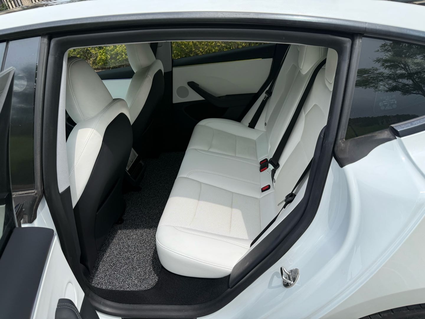 2023 car image #11