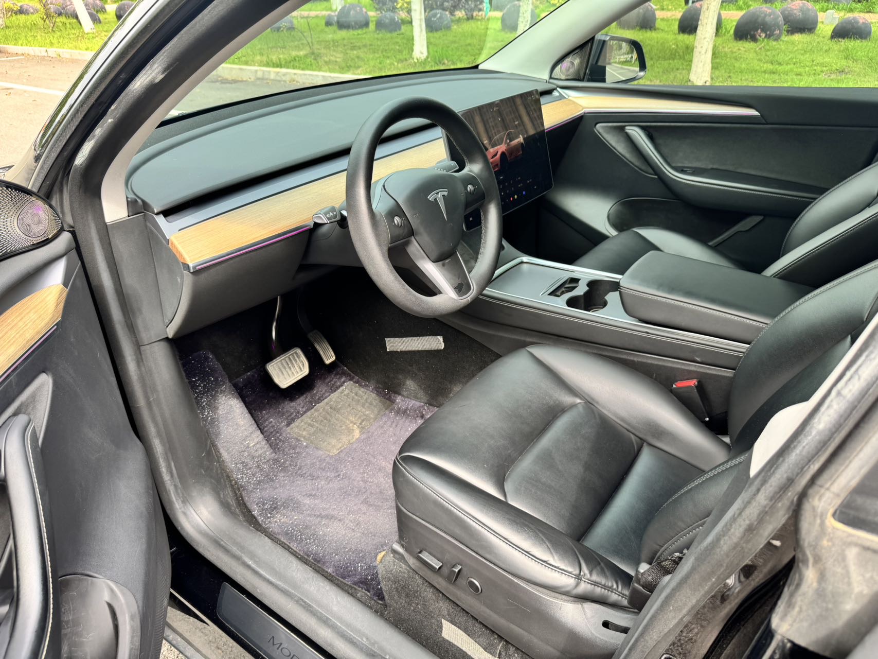 Tesla Model Y 2022 car image #6