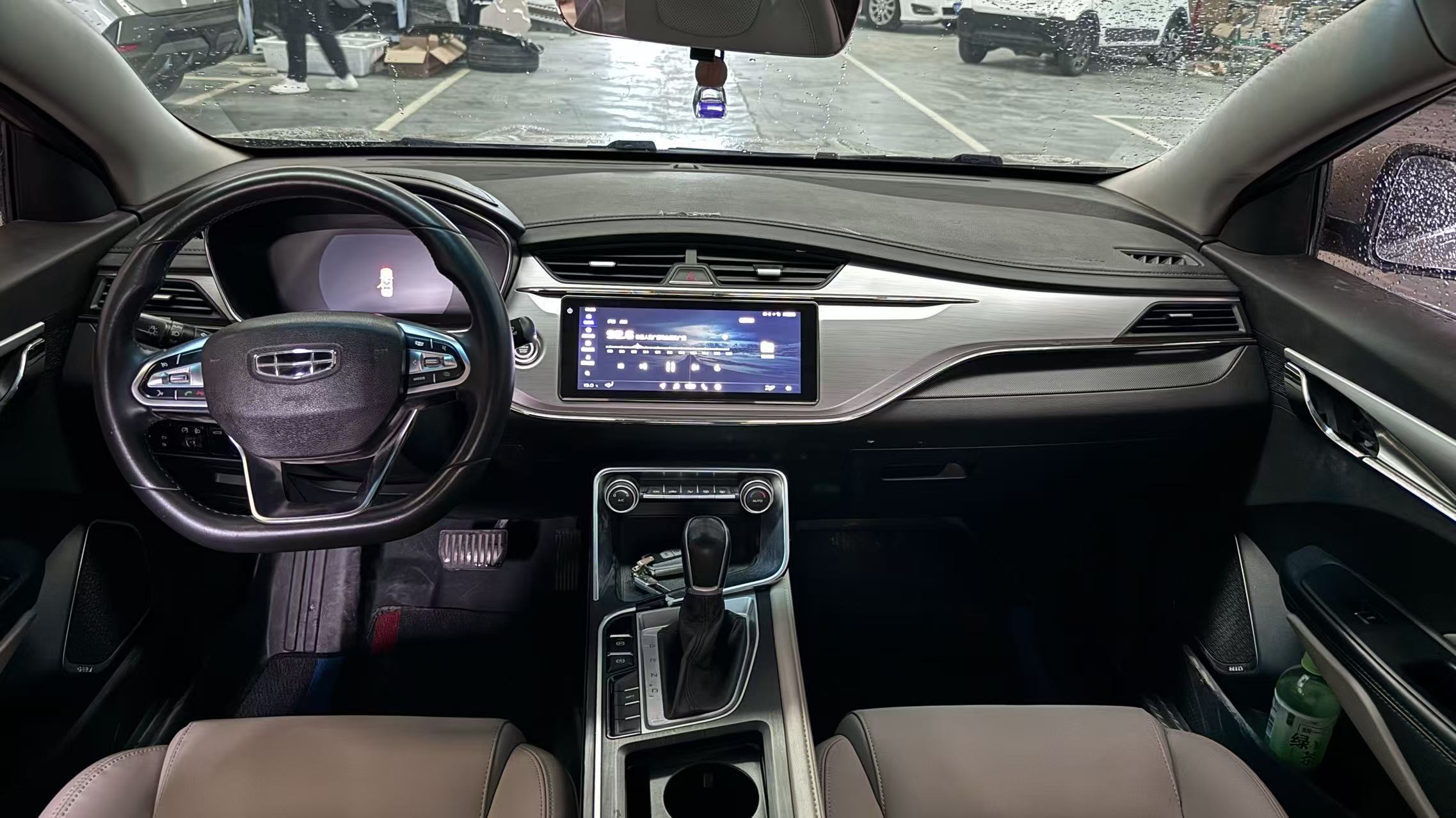 GEELY Binray 2018 car image #12