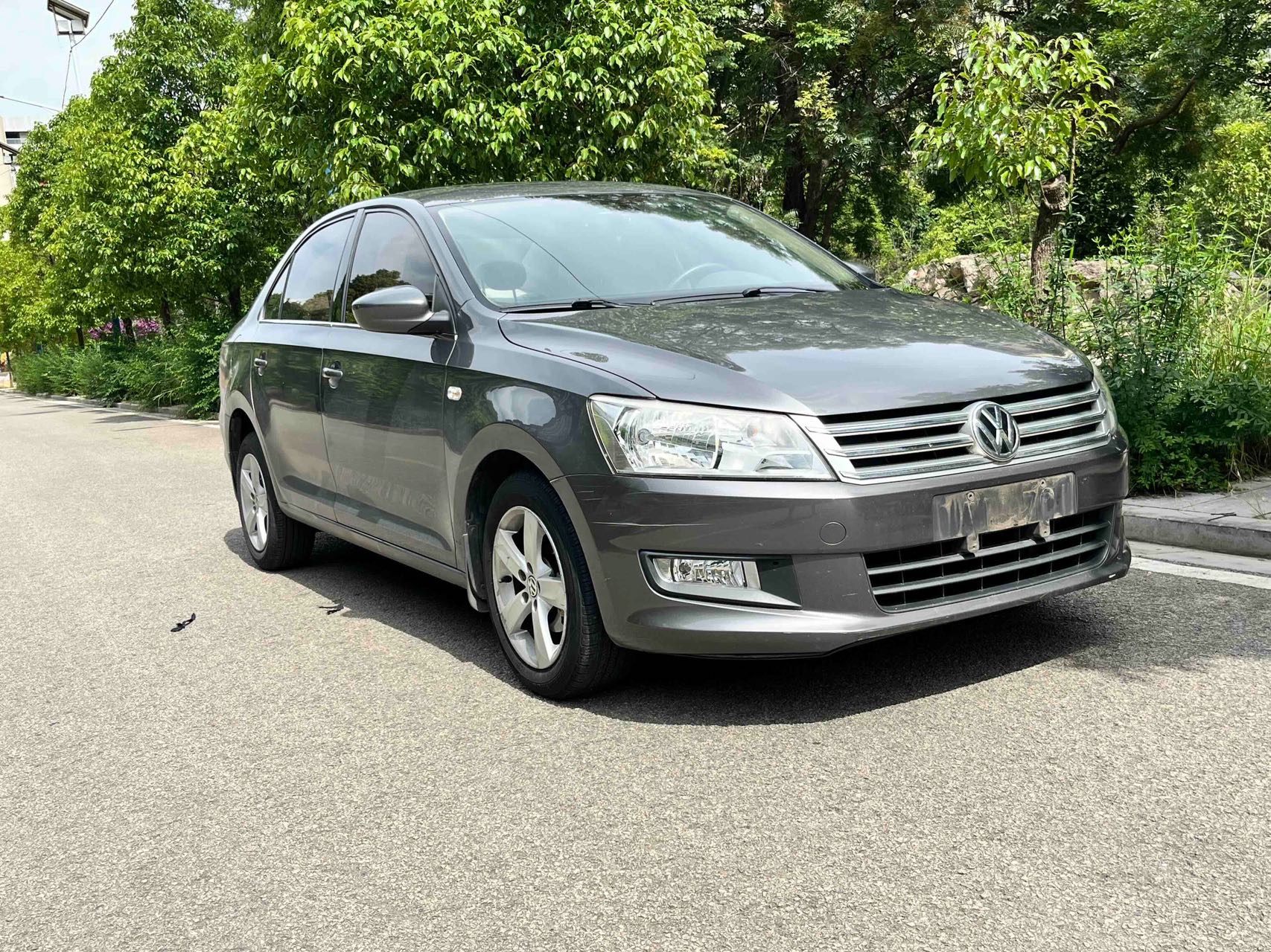Volkswagen Santana 2014 car image #11