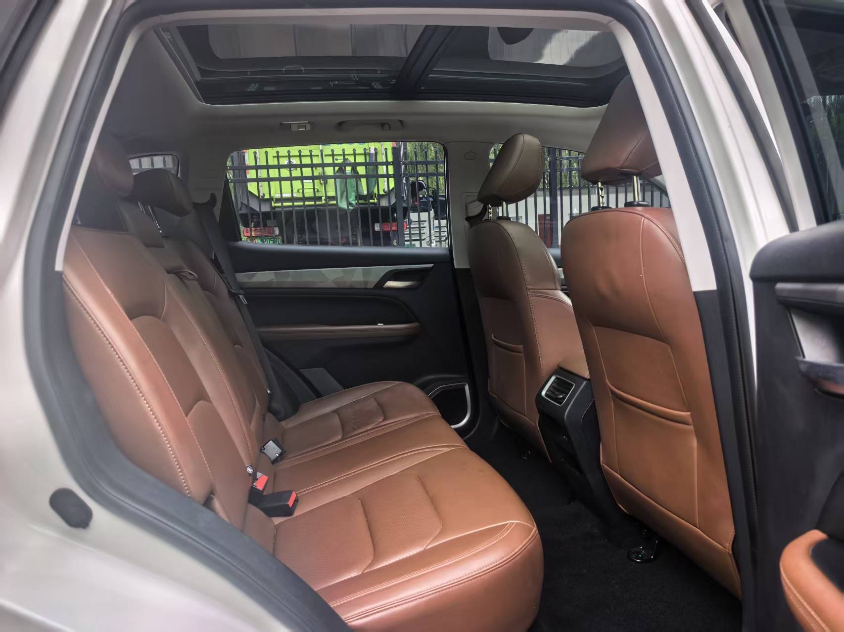 GEELY Vision X6 2022 car image #8