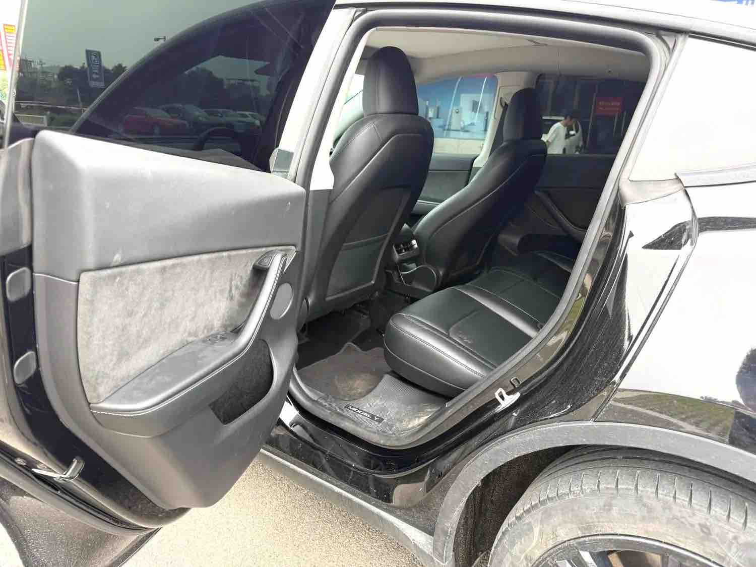 Tesla Model Y 2022 #7 Tesla Model Y 2022 car image #7