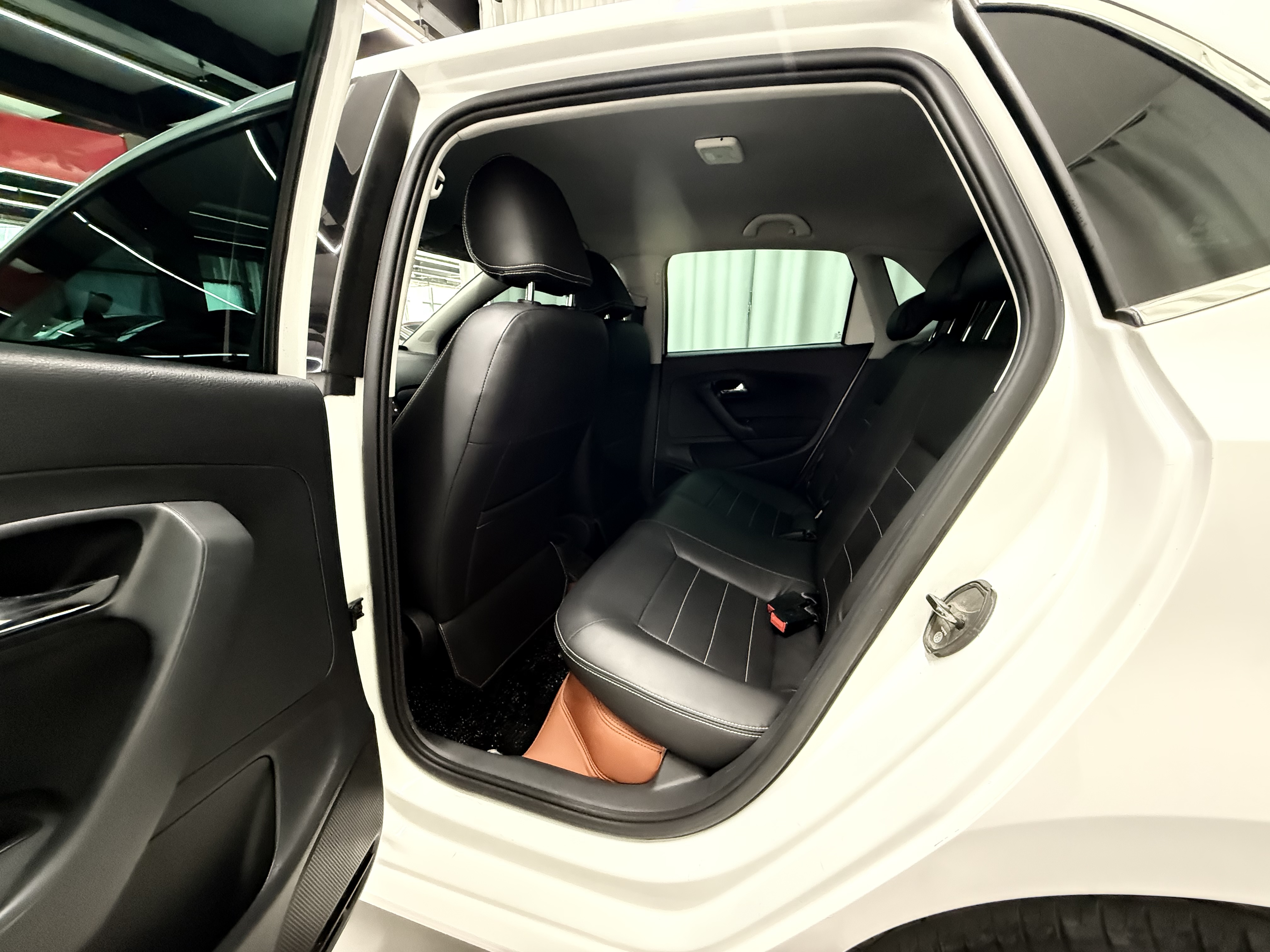 Volkswagen Polo 2018 car image #7