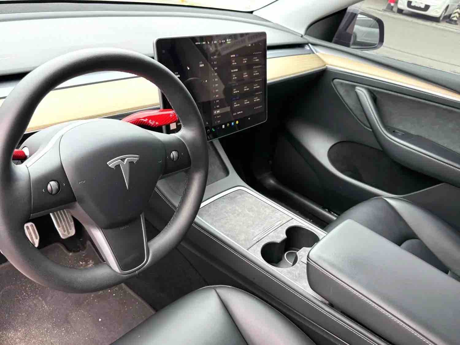 Tesla Model Y 2022 #9 Tesla Model Y 2022 car image #9
