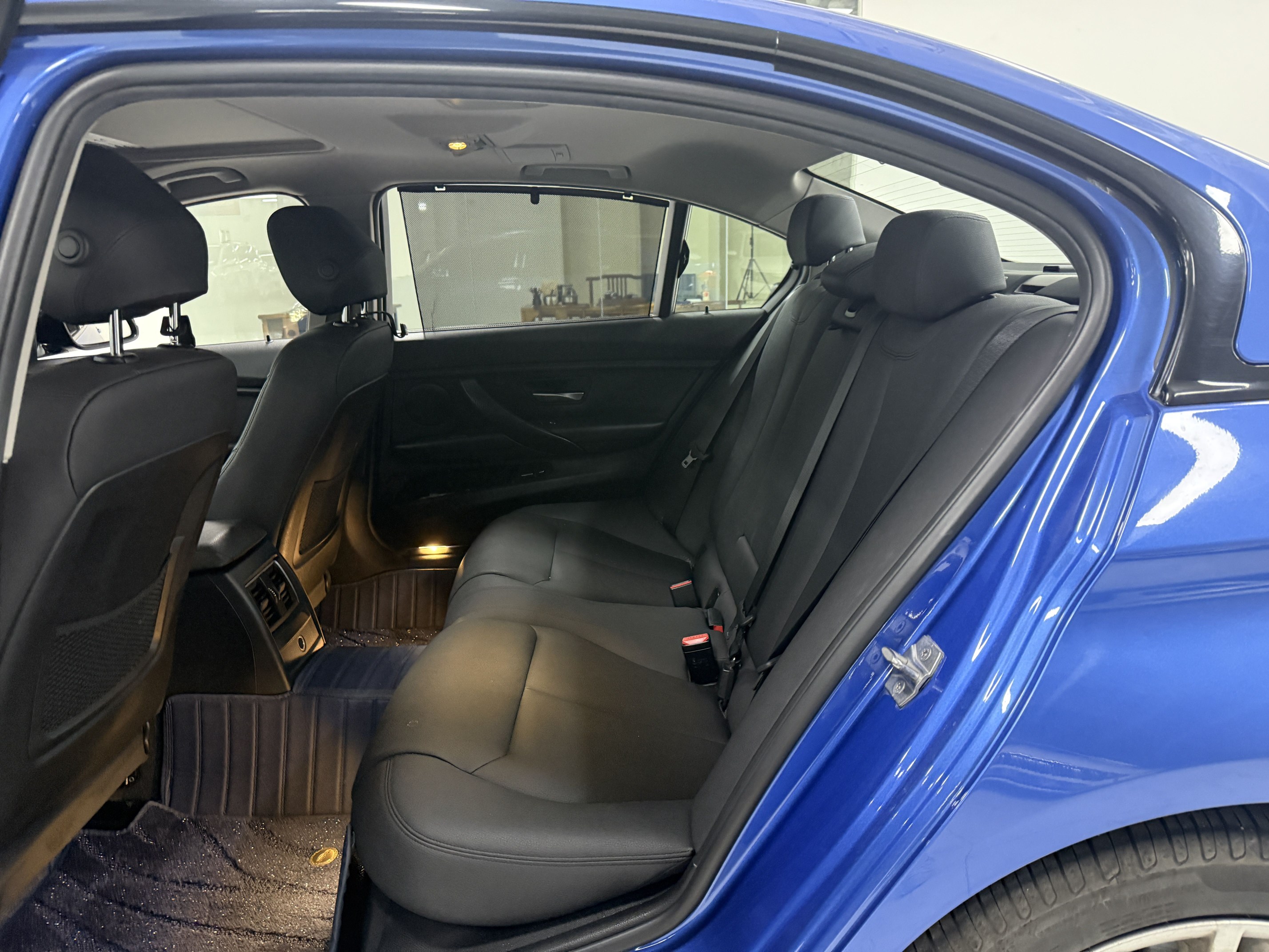 BMW 3 Series 2017 car image #5