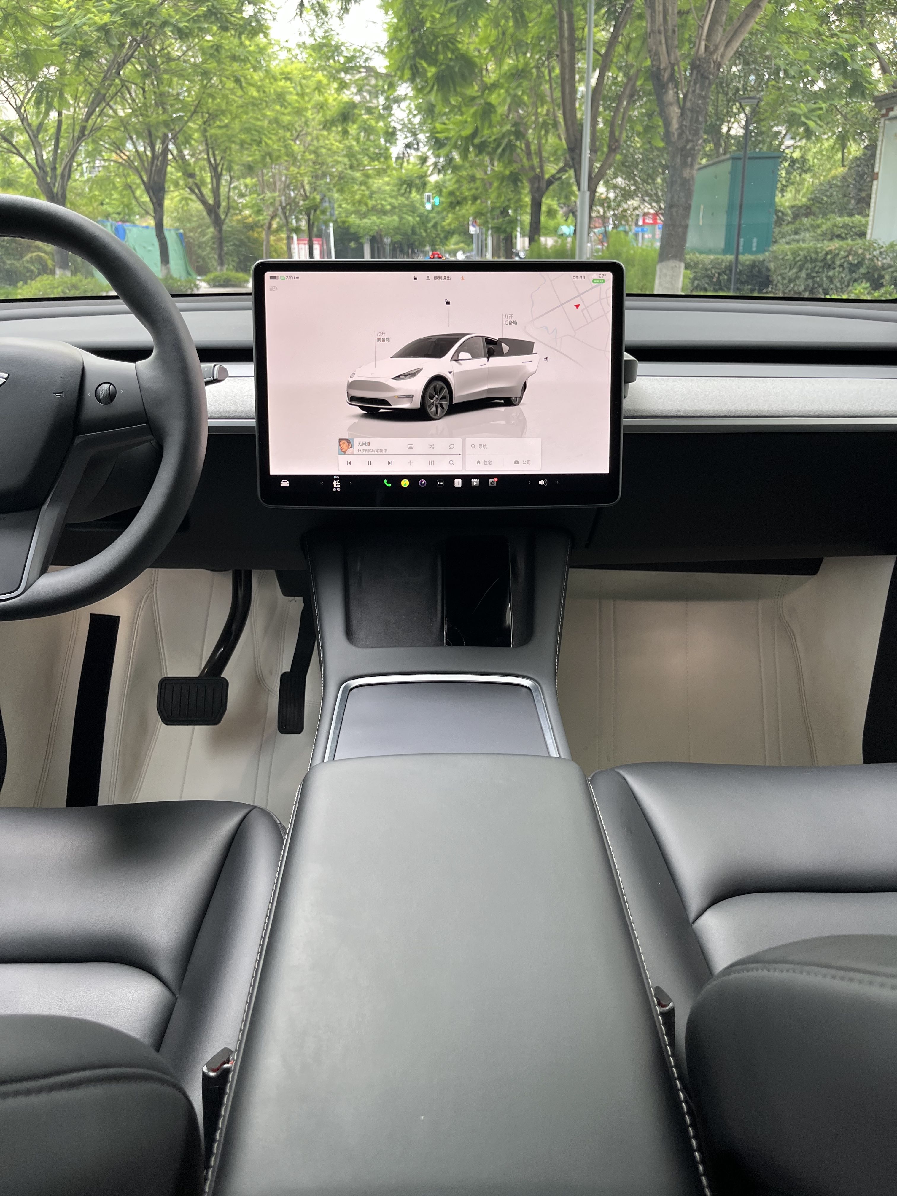 Tesla Model Y 2024 car image #10