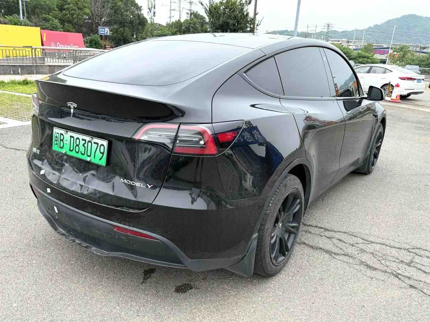 Tesla Model Y 2022 #11 Tesla Model Y 2022 car image #11
