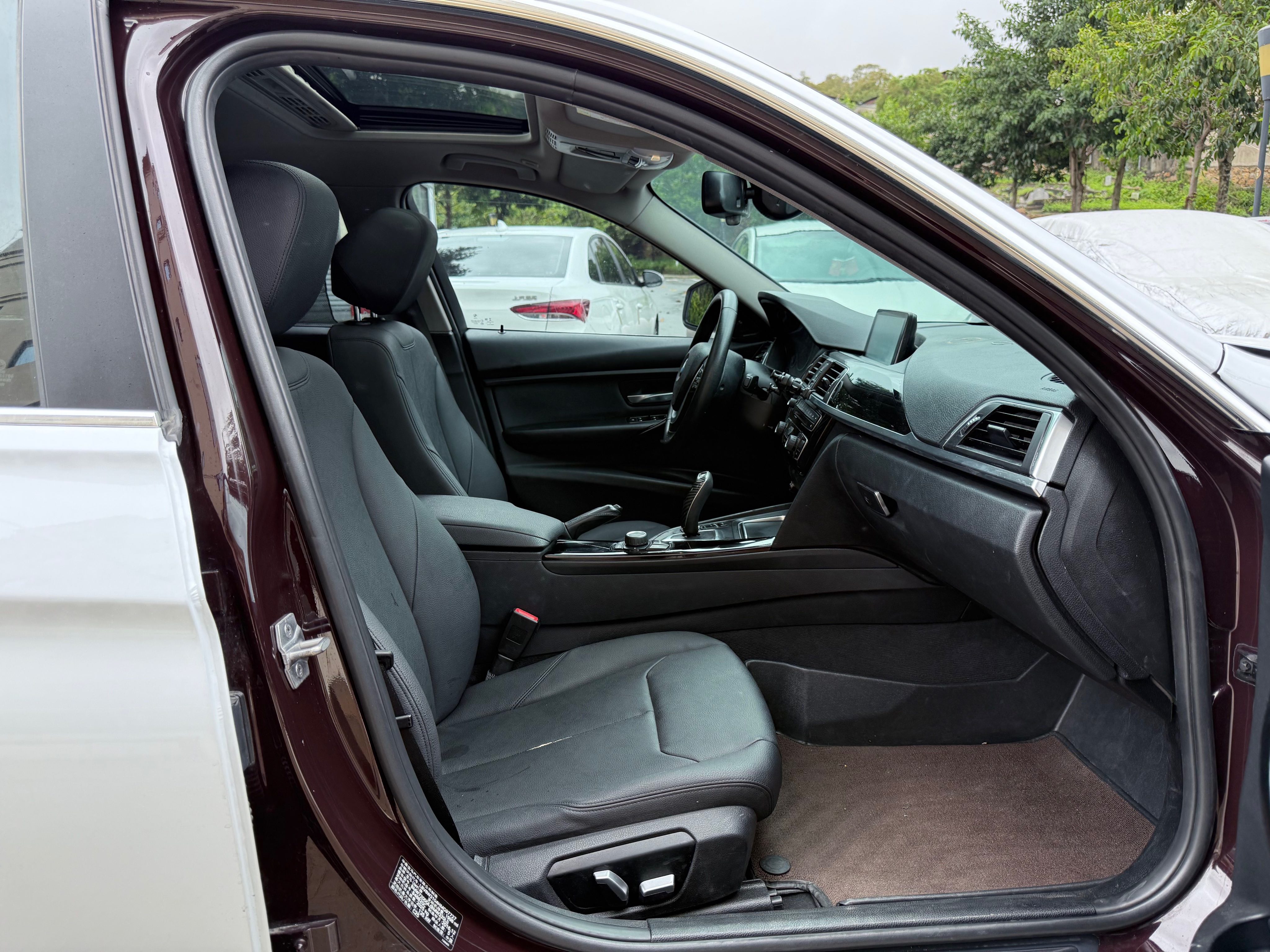 BMW 3 Series 2017 car image #8