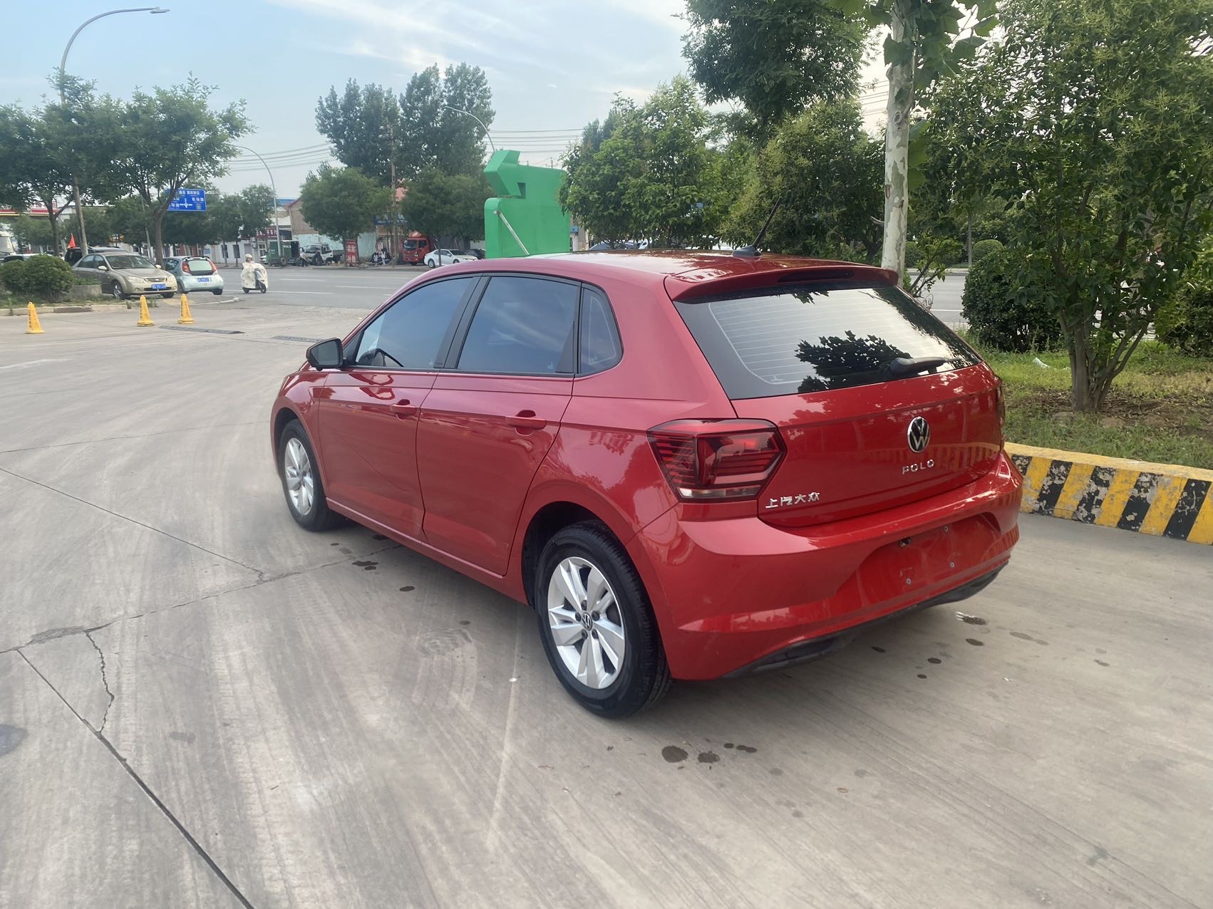 Volkswagen Polo 2021 car image #6