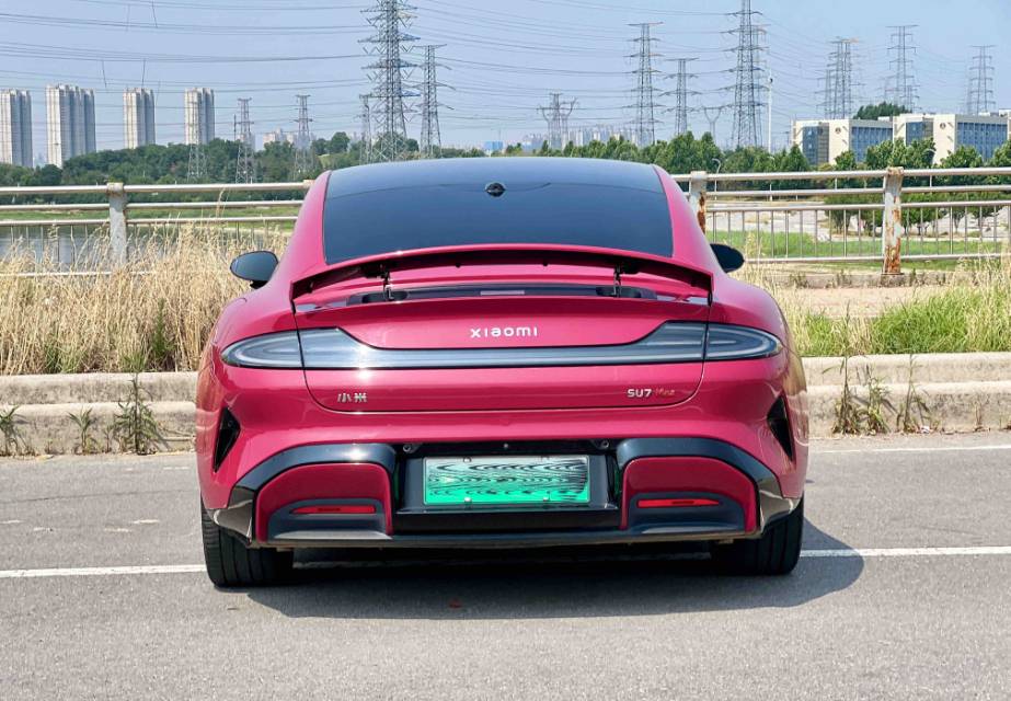 MI SU7 2024 car image #10