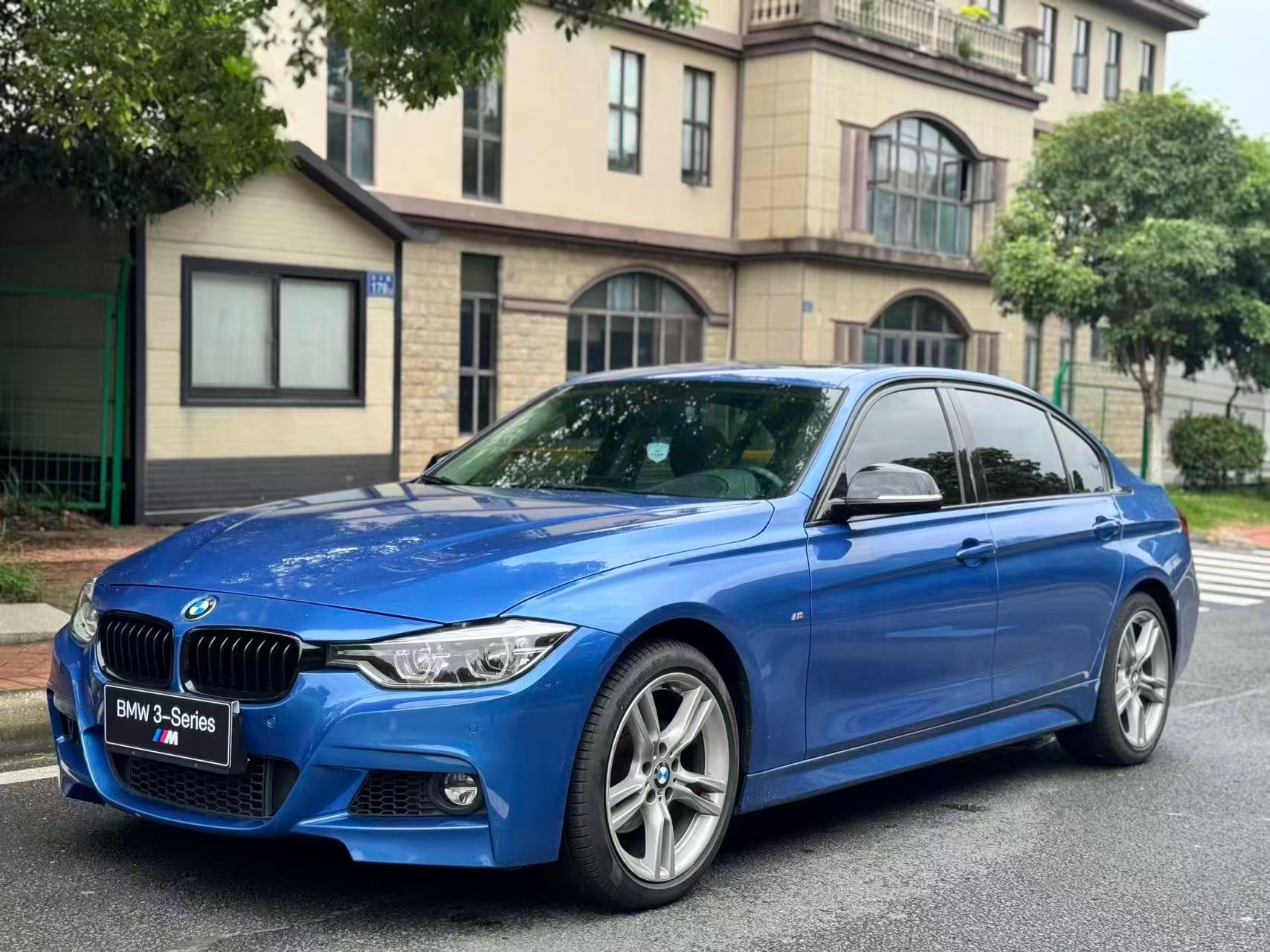 BMW 3 Series 2017 car image #2