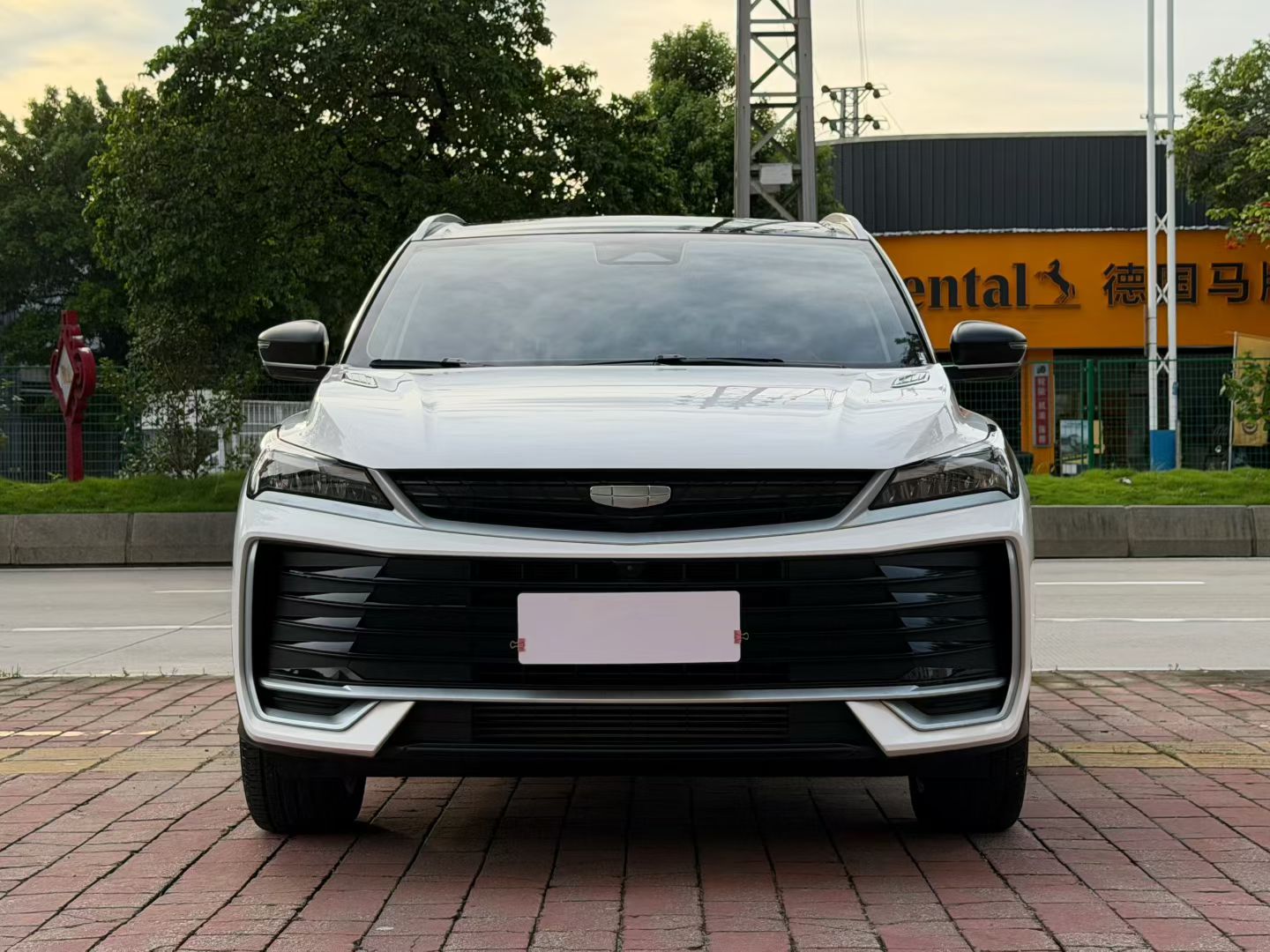 GEELY Coolray 2025 #4 GEELY Coolray 2025 car image #4