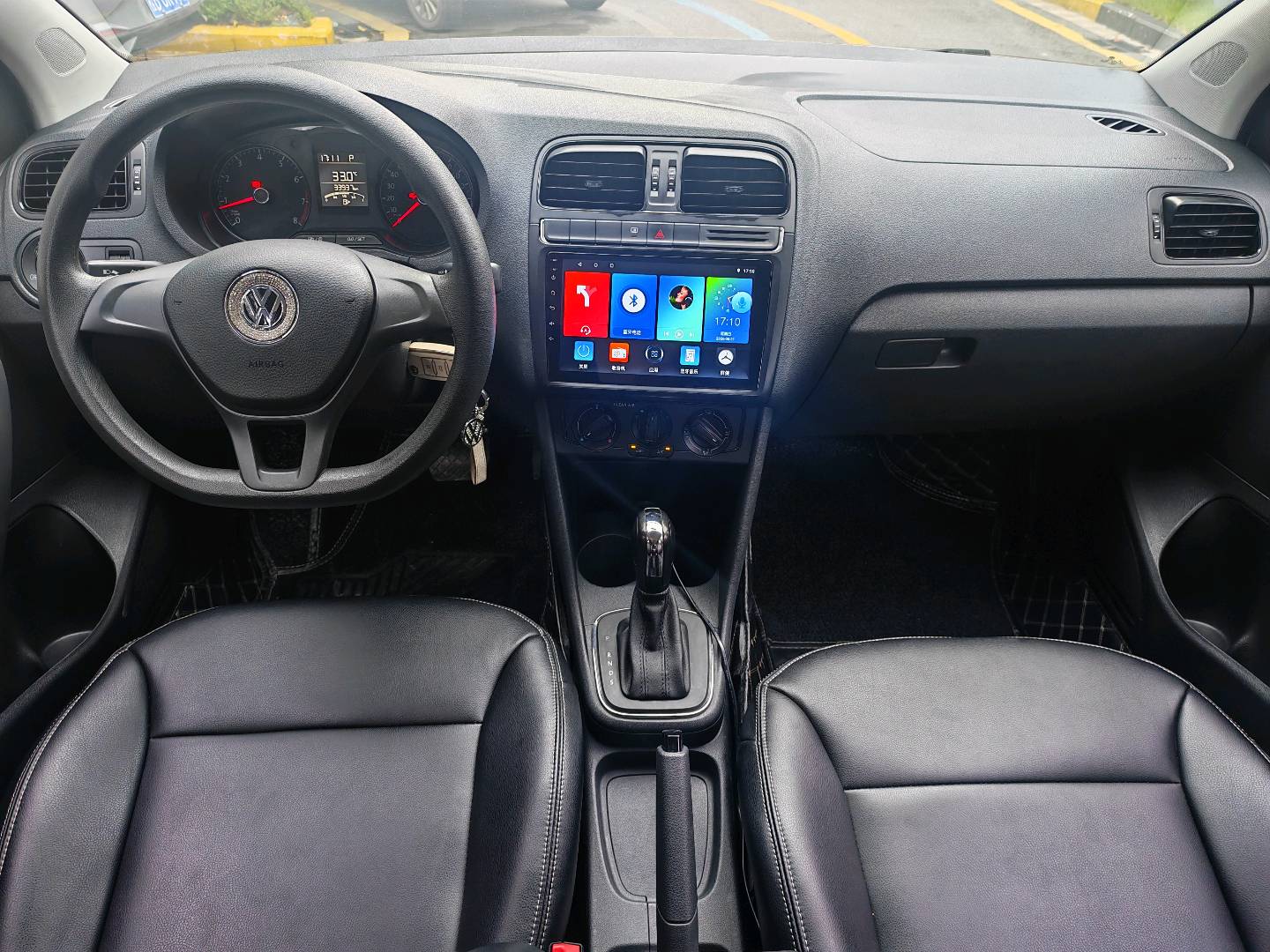 Volkswagen Polo 2017 car image #10