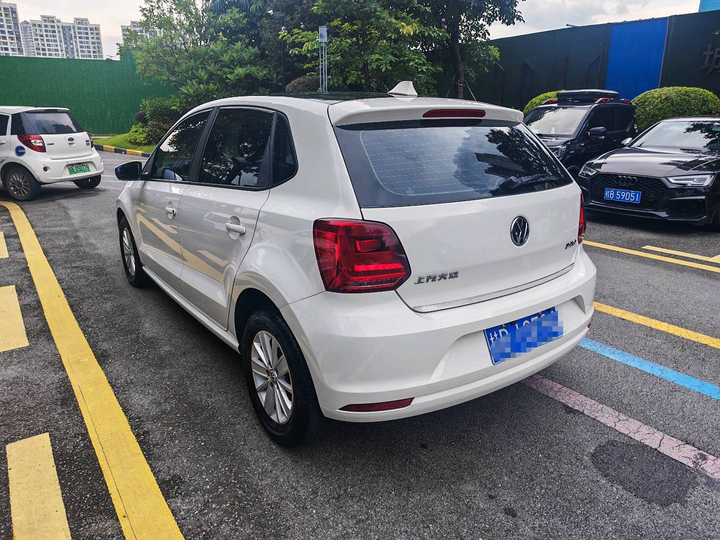 Volkswagen Polo 2017 car image #6