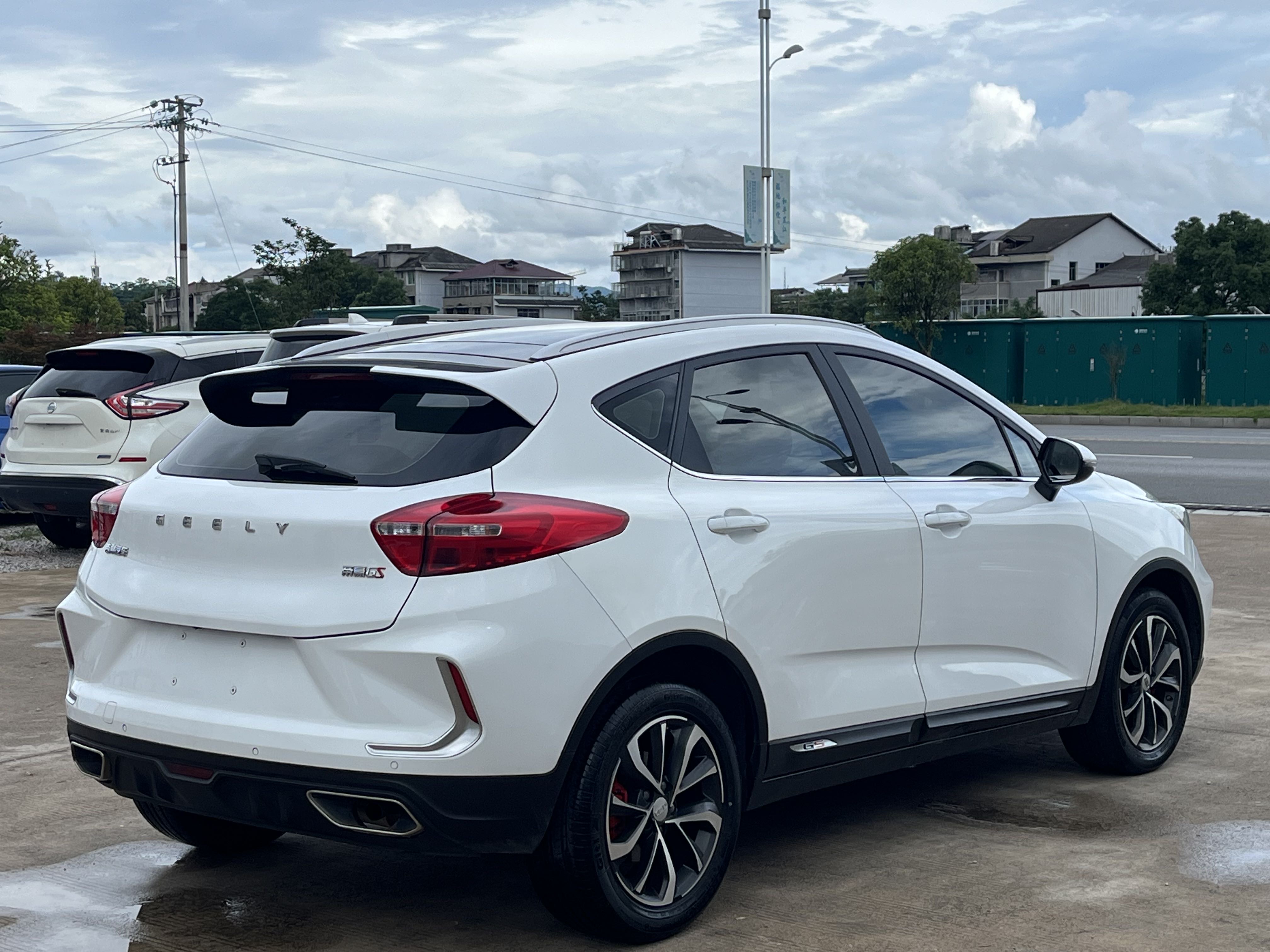 GEELY Emgrand GS 2019 car image #9