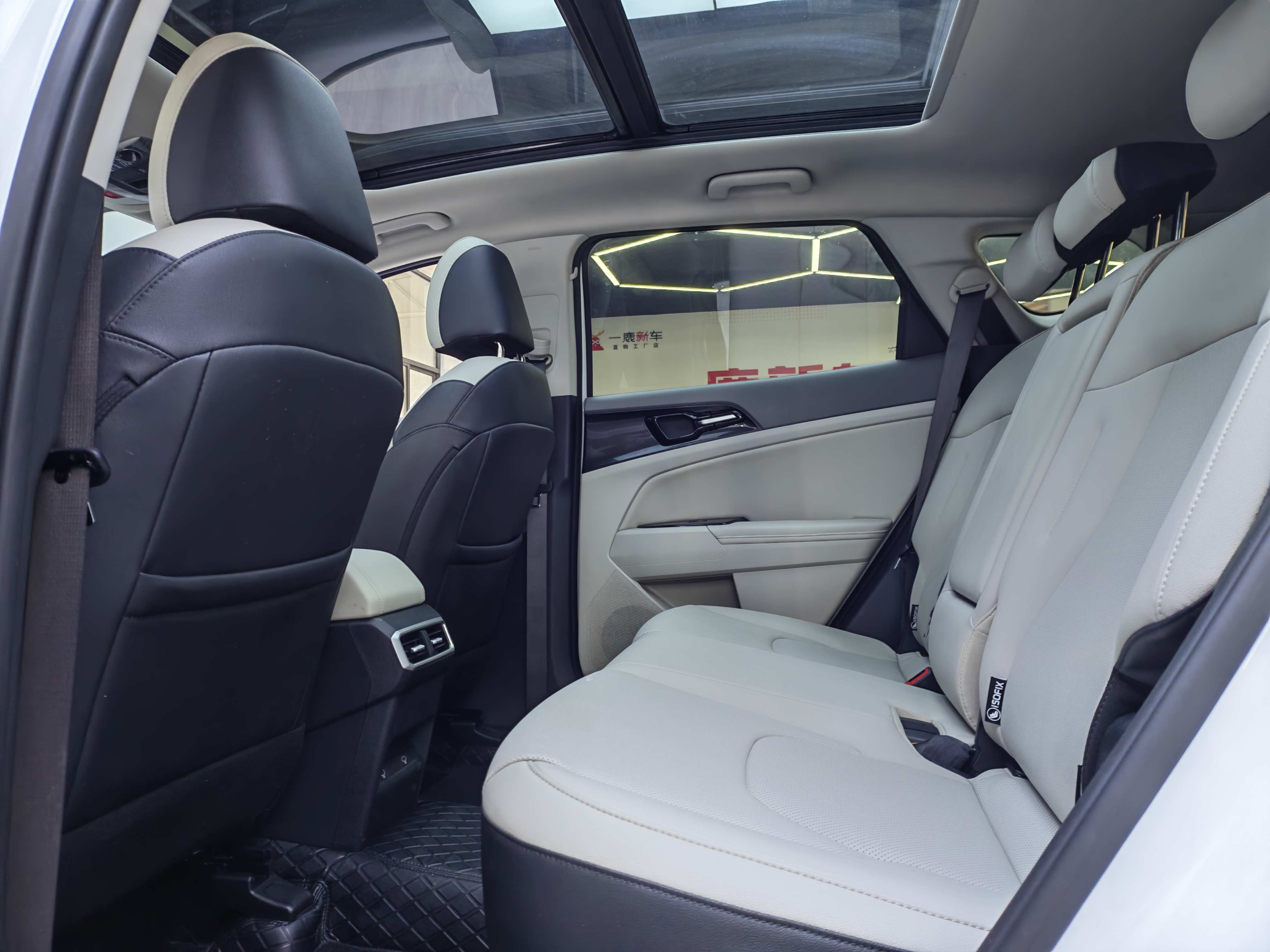 Kia Sportage 2023 car image #5