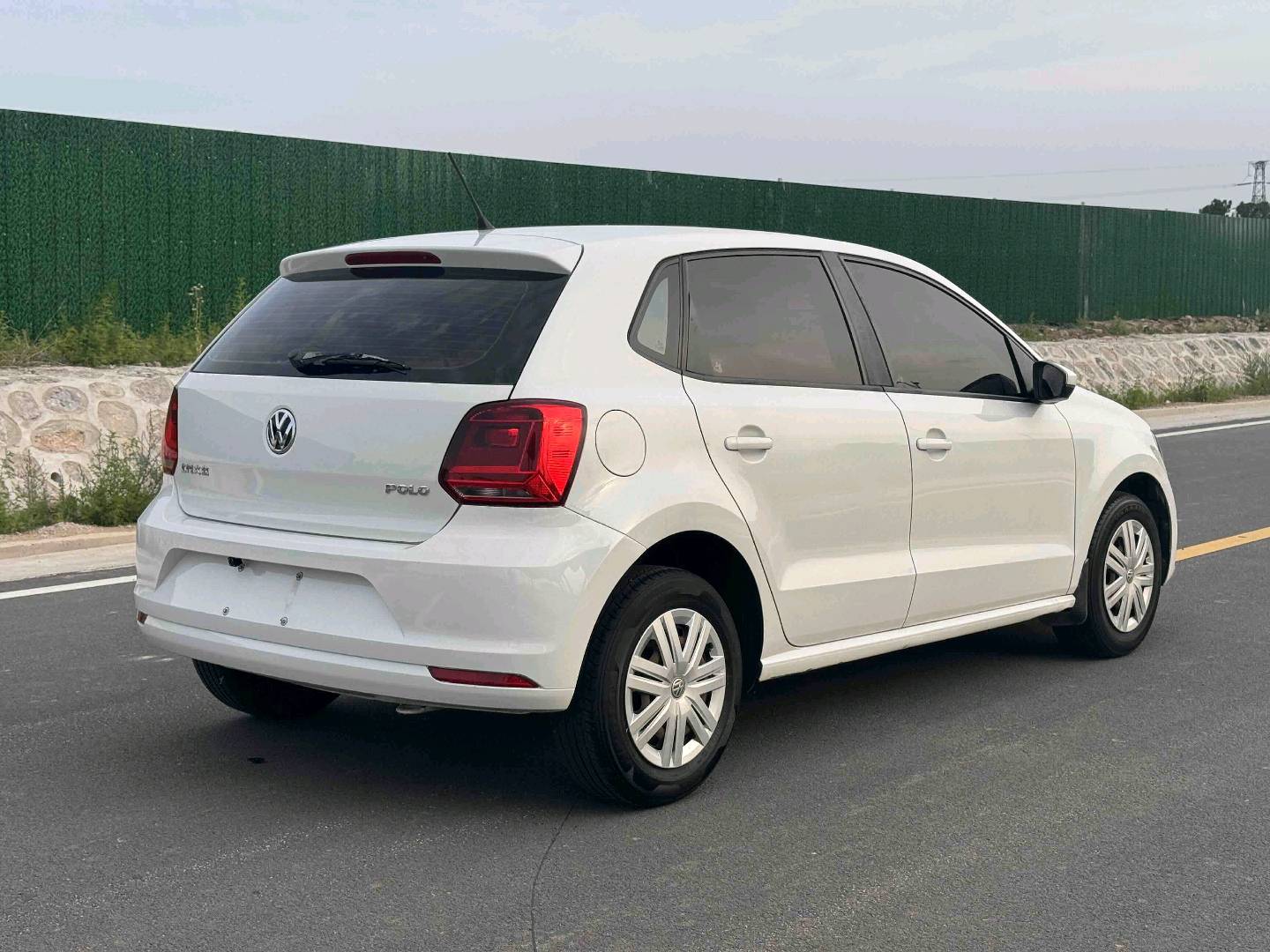 Volkswagen Polo 2017 car image #4