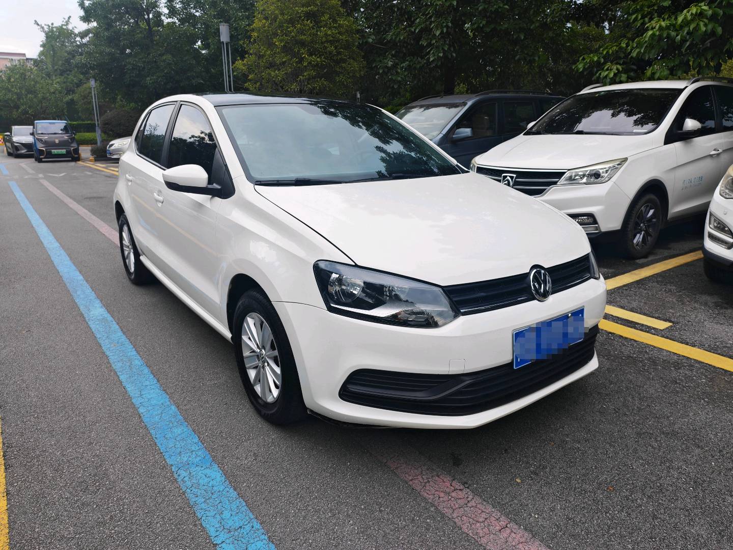Volkswagen Polo 2017 car image #5