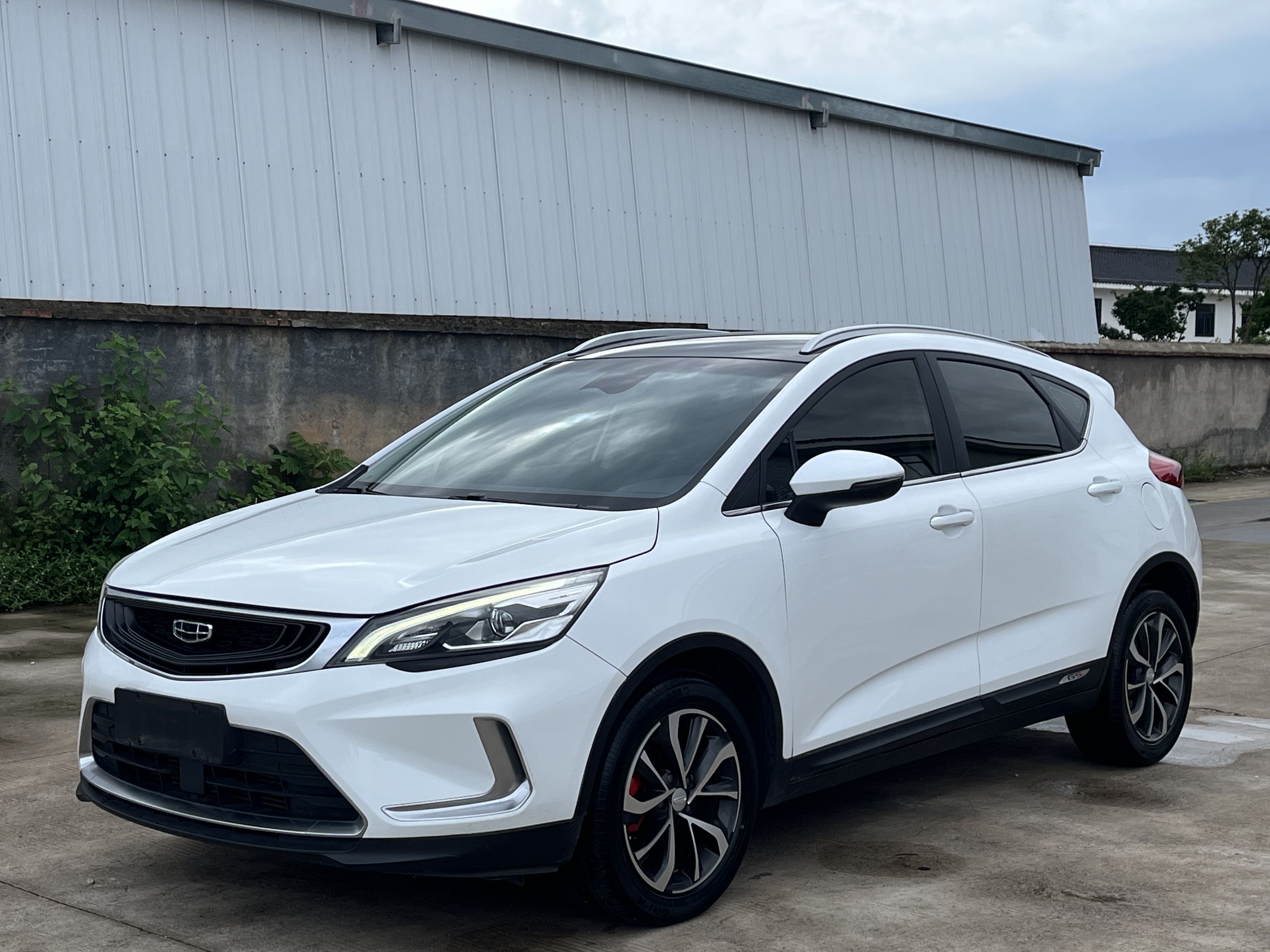 GEELY Emgrand GS 2019 car image #2