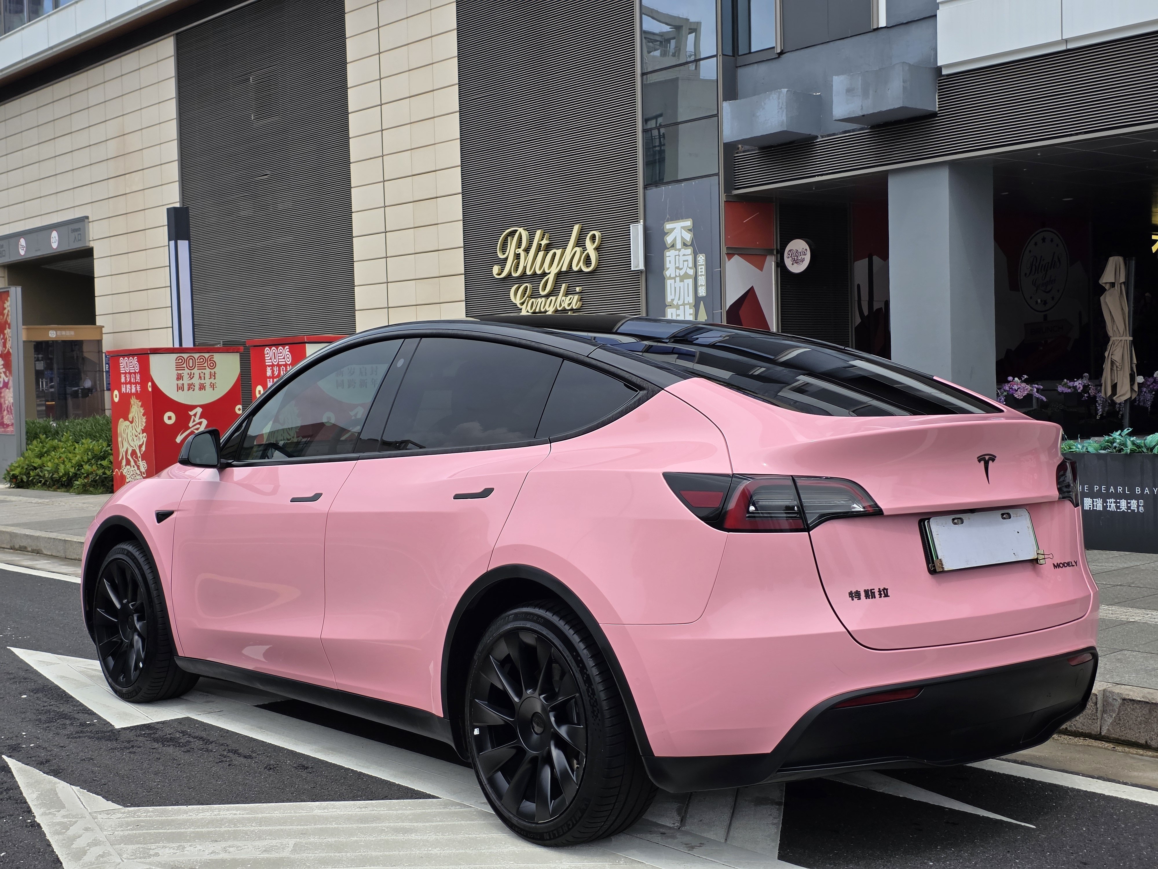 Tesla Model Y 2022 #6 Tesla Model Y 2022 car image #6