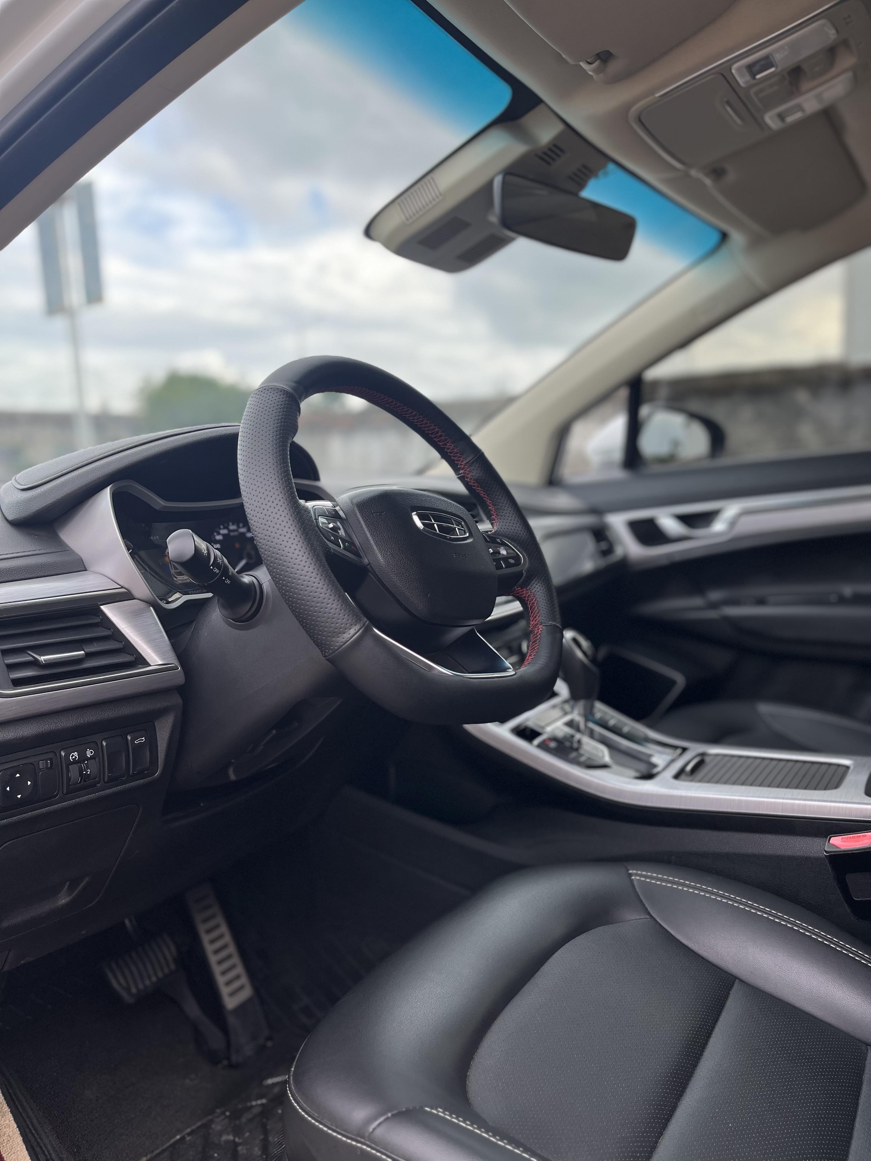 GEELY Emgrand GS 2019 car image #11