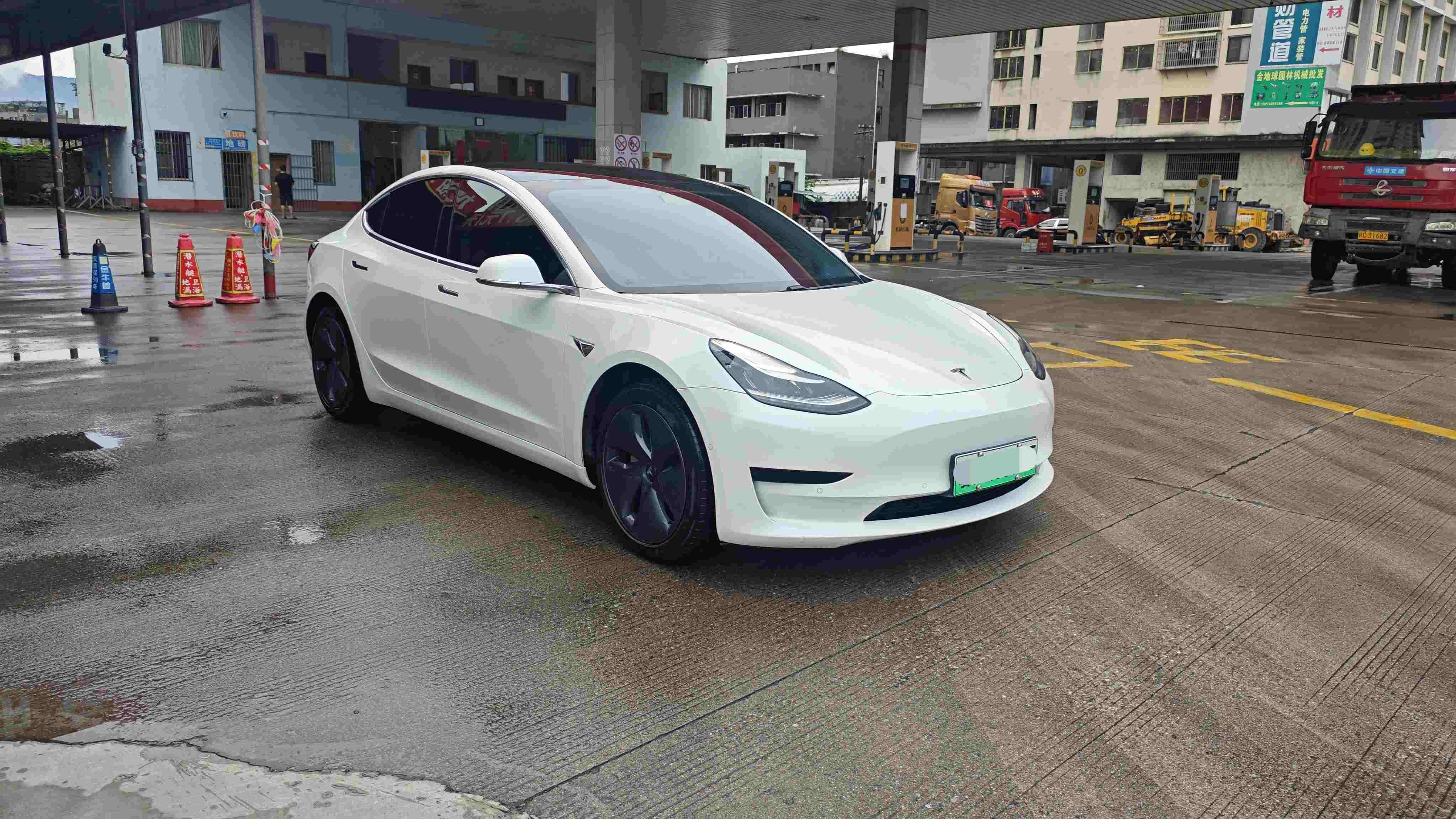 Tesla Model 3 2020 #4 Tesla Model 3 2020 car image #4