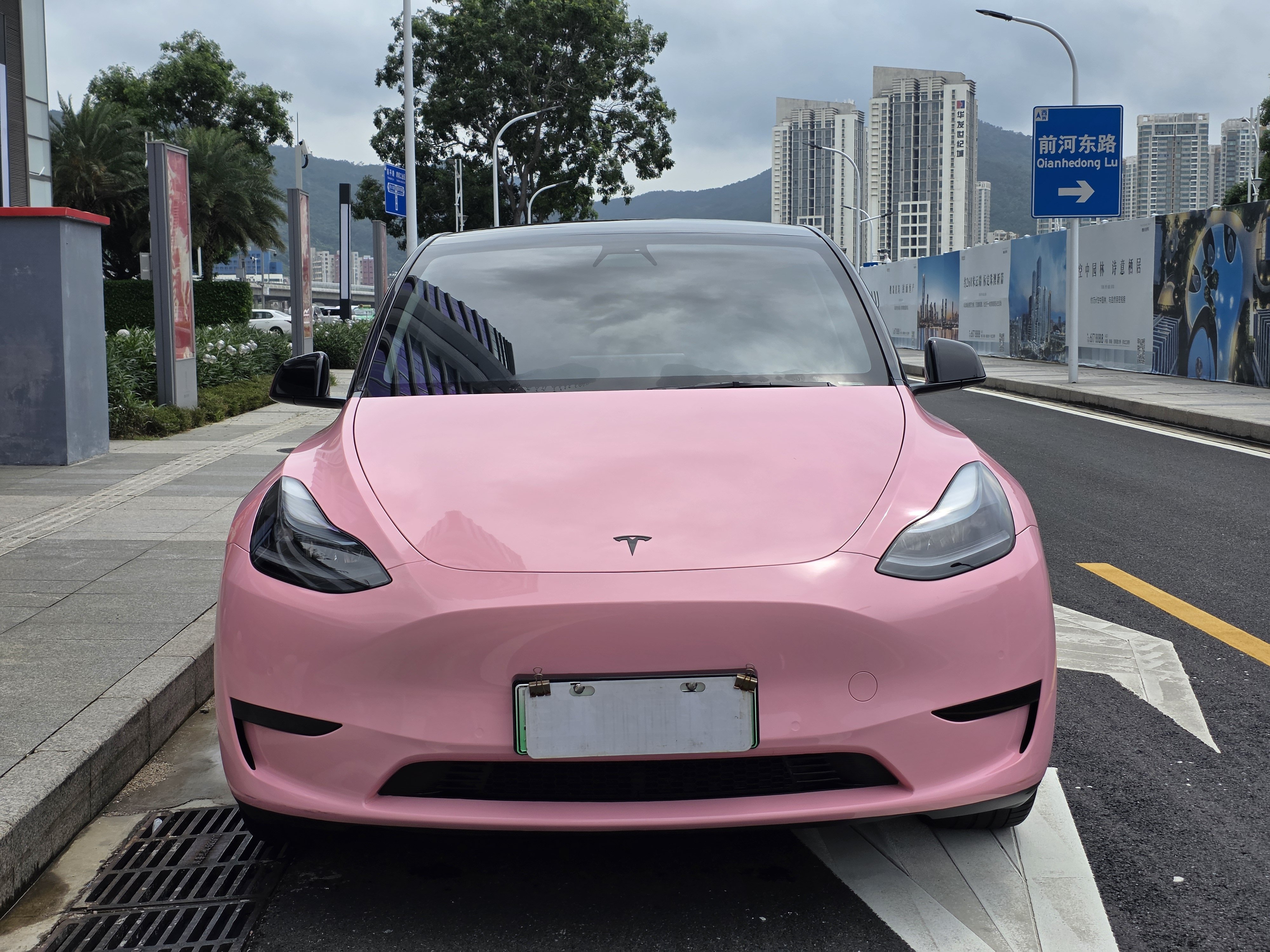Tesla Model Y 2022 #4 Tesla Model Y 2022 car image #4