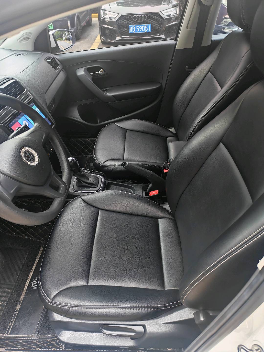 Volkswagen Polo 2017 car image #8