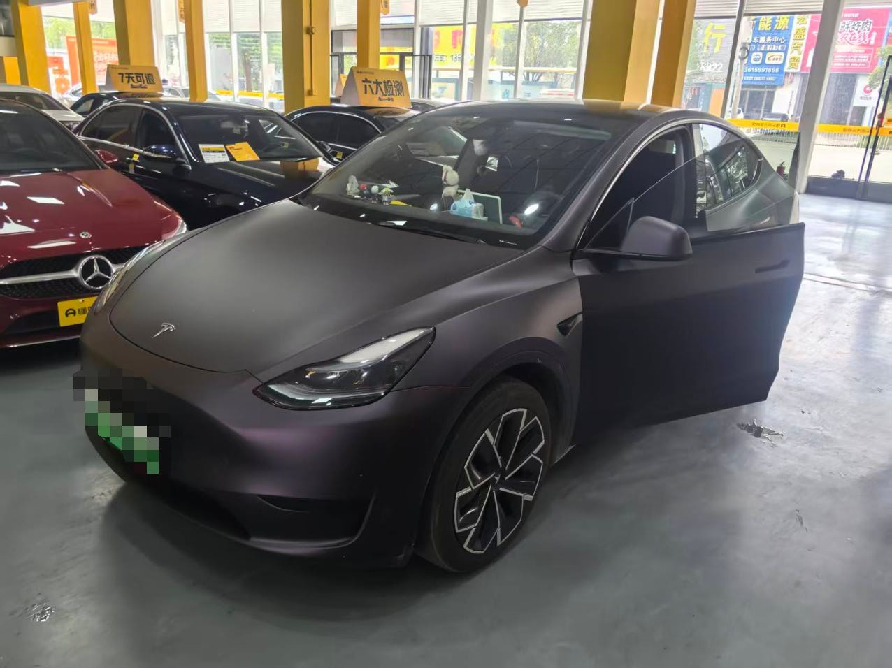 Tesla Model Y 2024 #2 Tesla Model Y 2024 car image #2