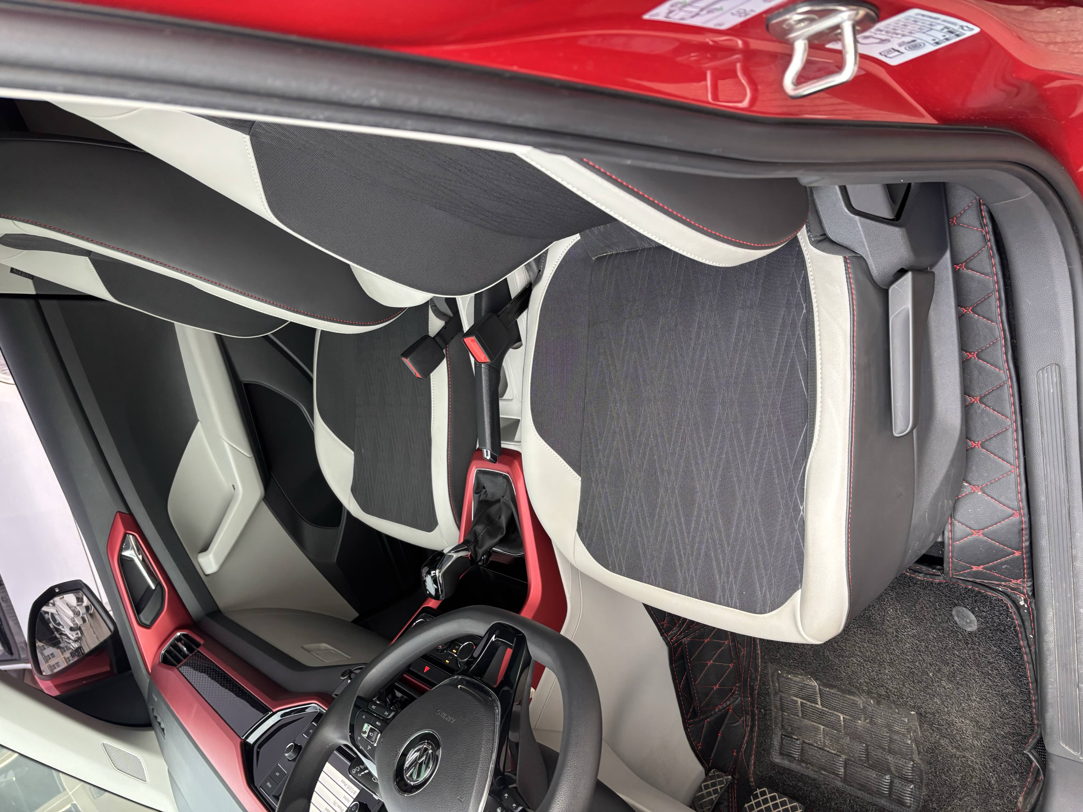 Volkswagen T-Cross 2020 car image #7