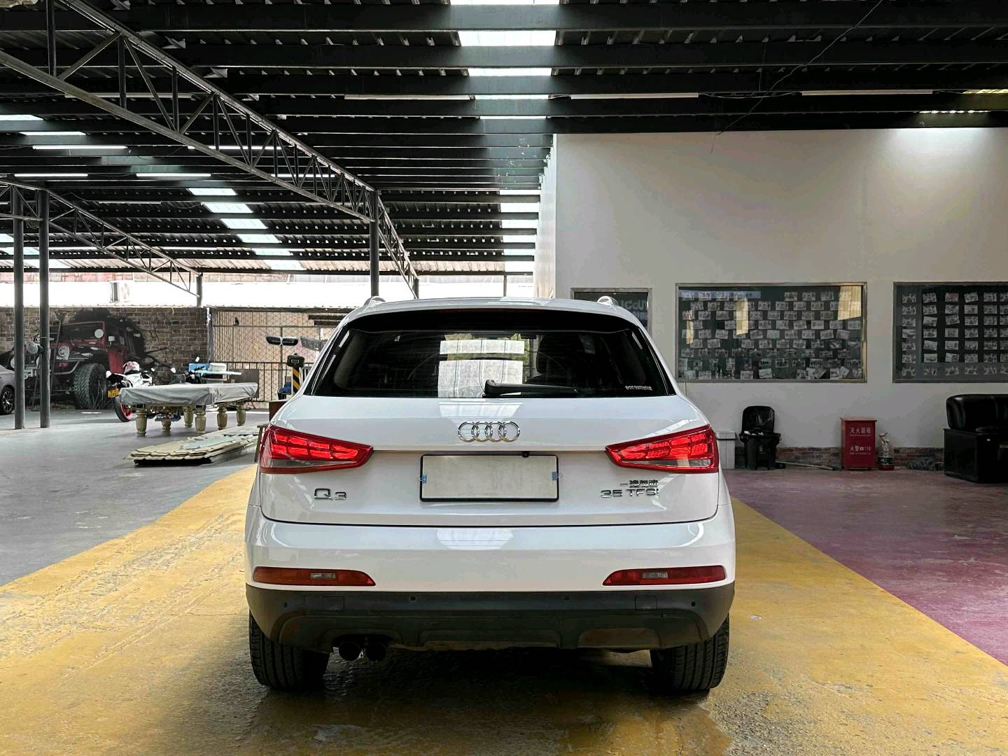 Audi Q3 2014 #13 Audi Q3 2014 car image #13