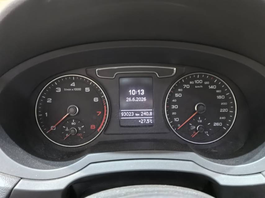 Audi Q3 2017 immagine di auto #6