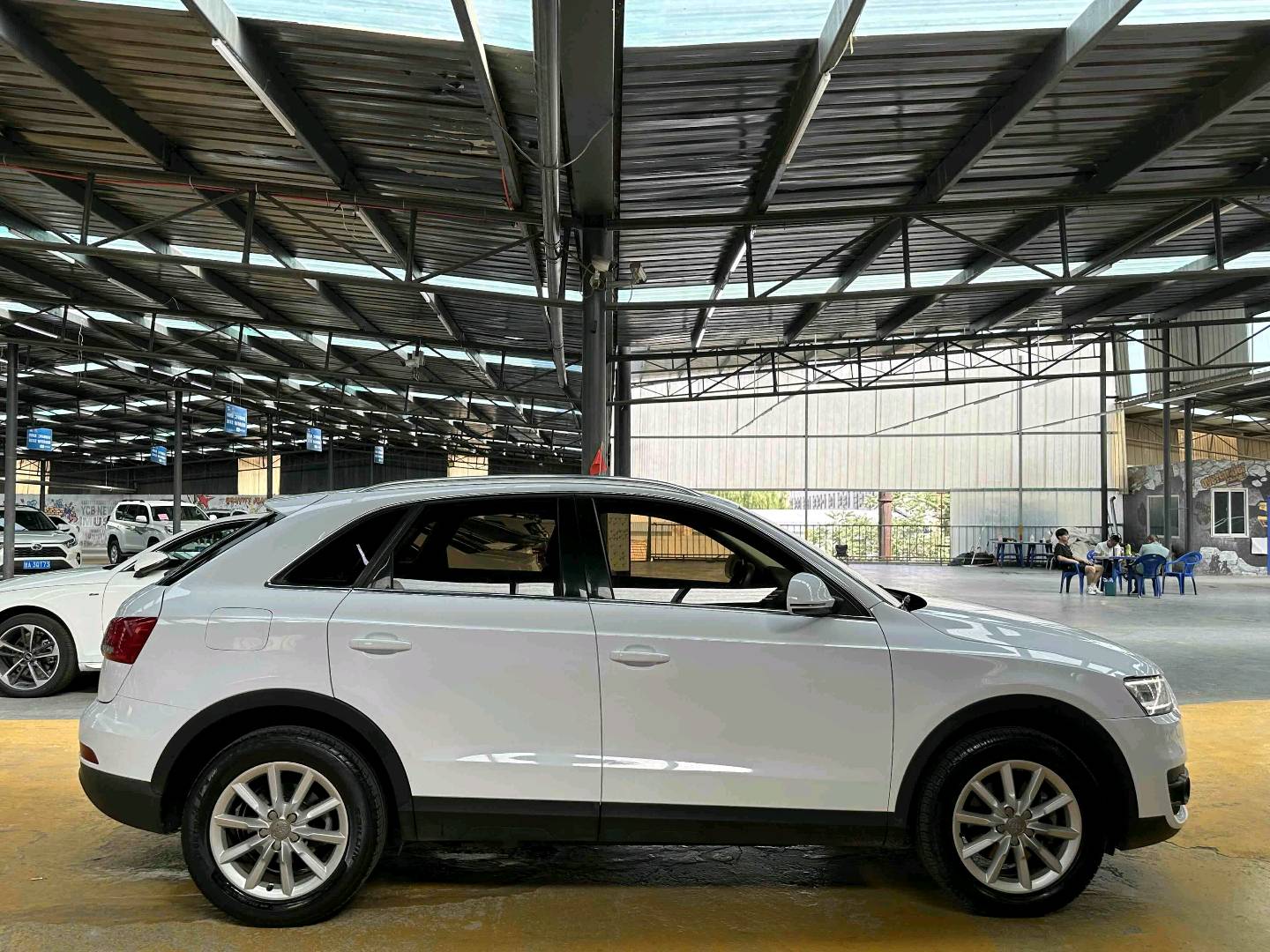 Audi Q3 2014 #6 Audi Q3 2014 car image #6