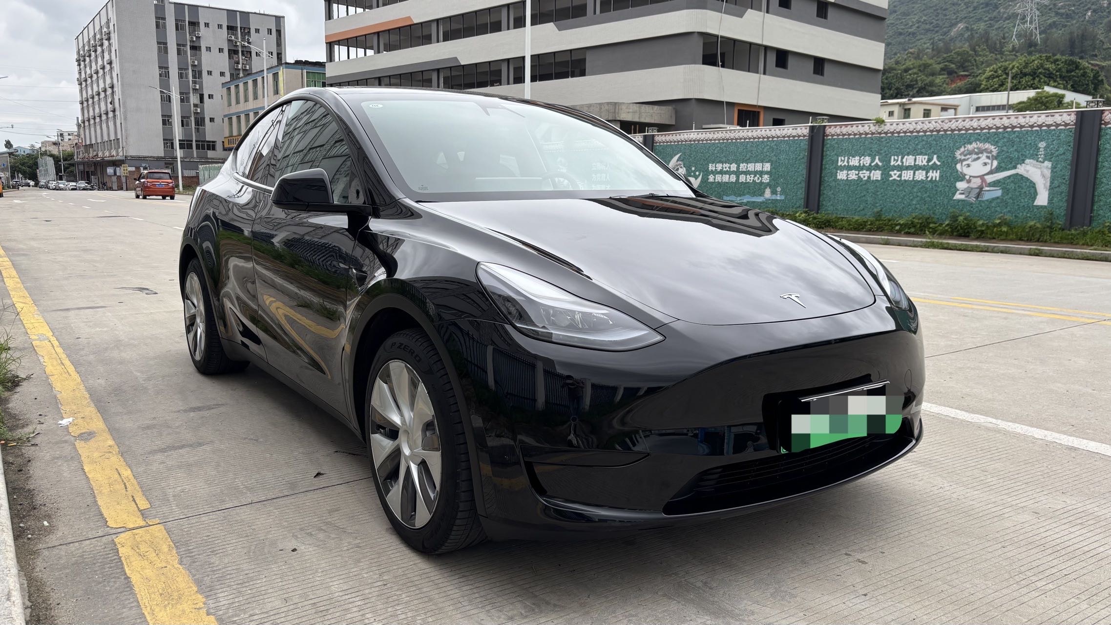 Tesla Model Y 2022 #5 Tesla Model Y 2022 car image #5