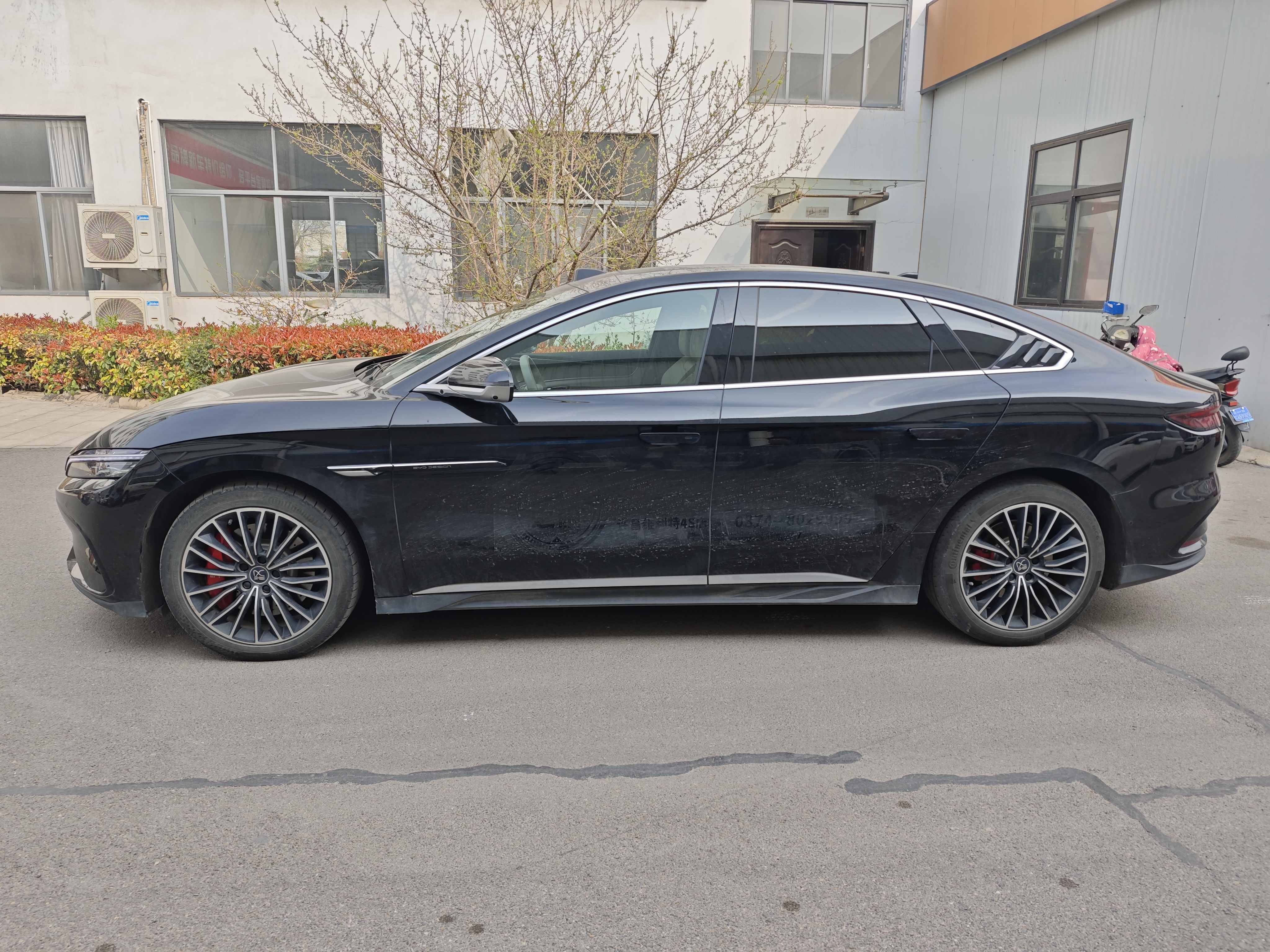 BYD Han 2025 car image #4