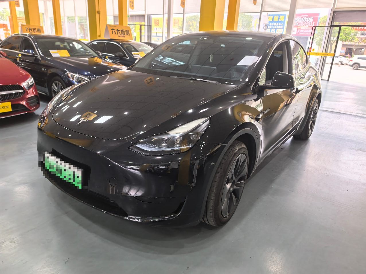Tesla Model Y 2024 #2 Tesla Model Y 2024 car image #2