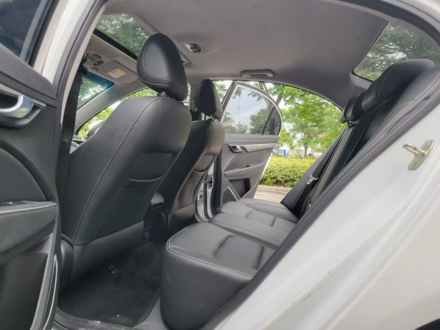 GEELY Emgrand 2019 #8 GEELY Emgrand 2019 car image #8