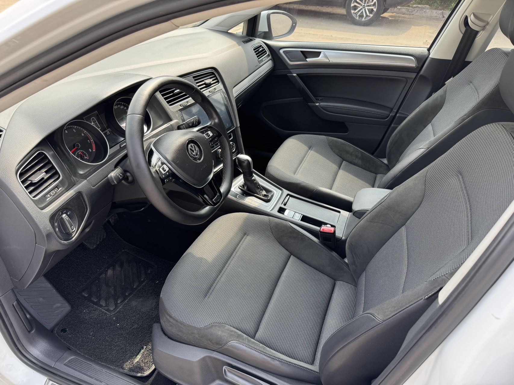 Volkswagen Golf 2018 #9 Volkswagen Golf 2018 car image #9