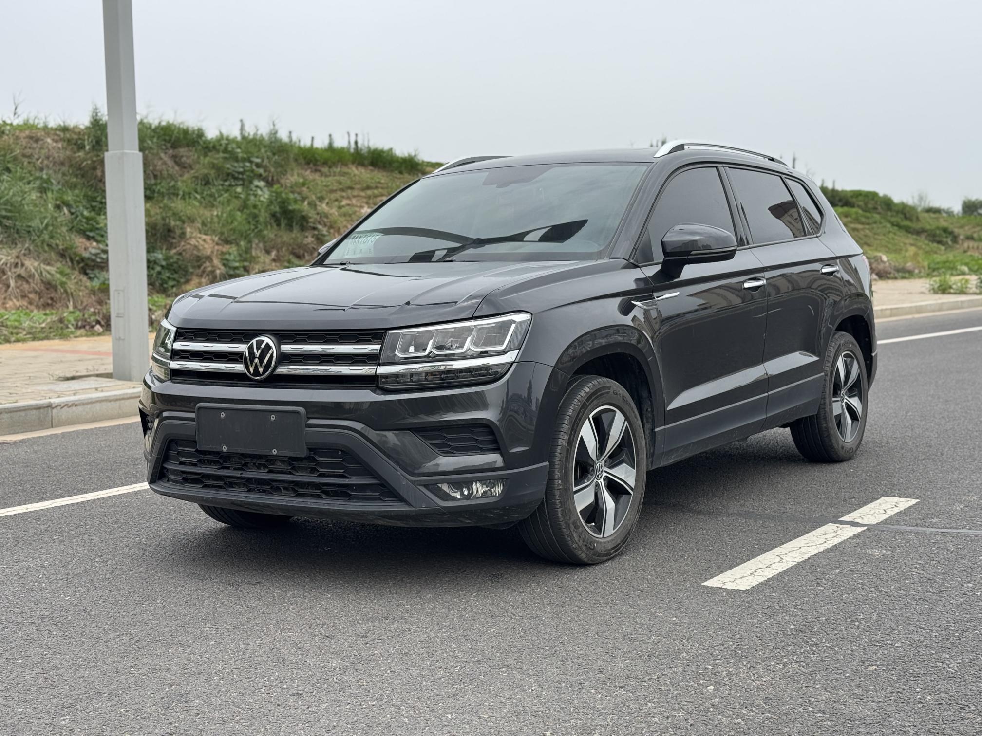 Volkswagen Tharu 2023 car image #2