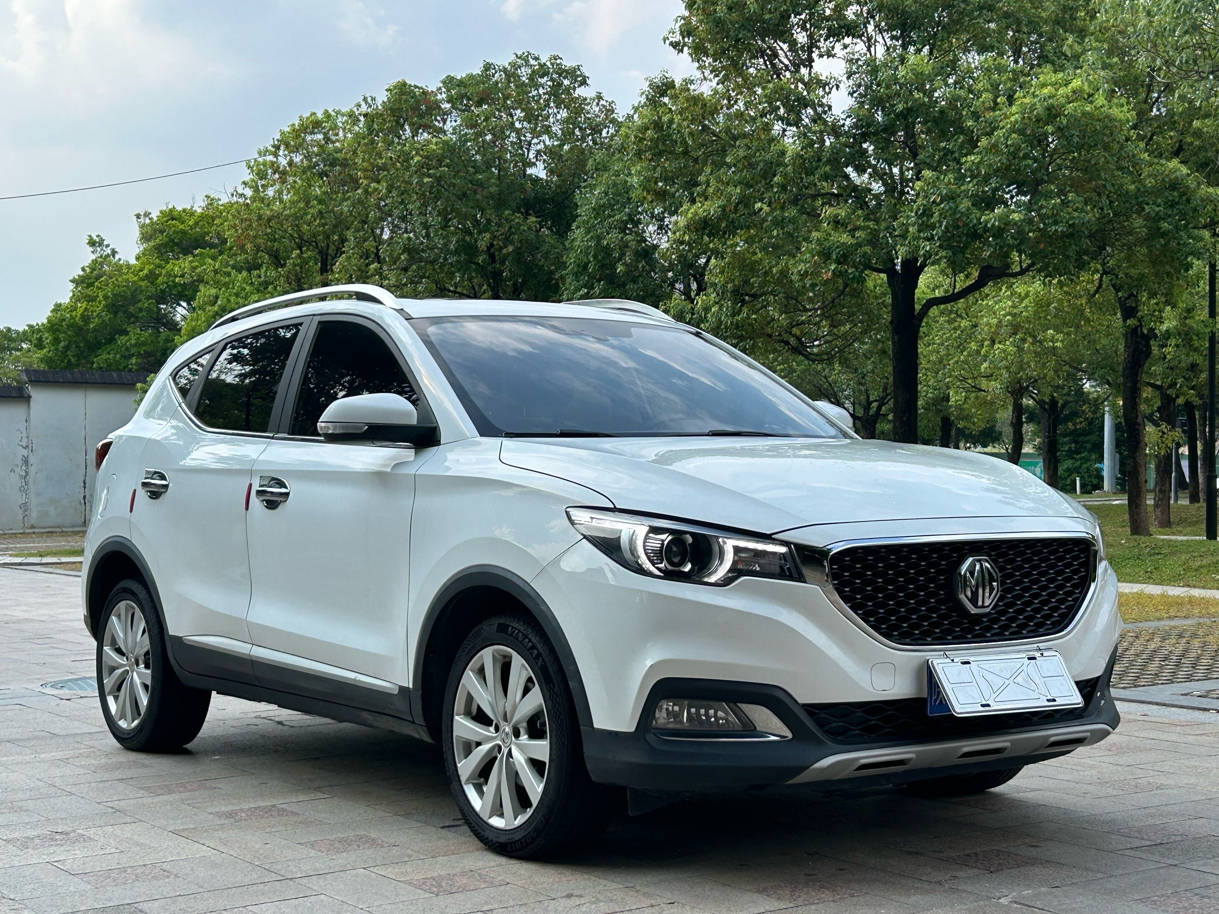 MG ZS 2017 #5 MG ZS 2017 car image #5