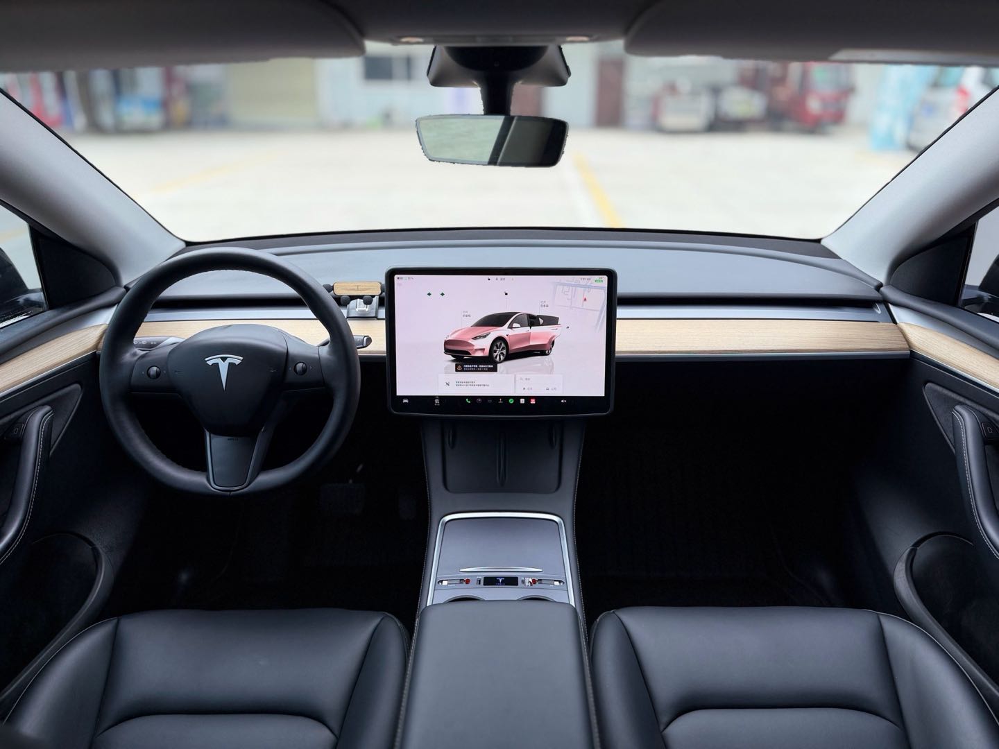Tesla Model Y 2023 #11 Tesla Model Y 2023 car image #11