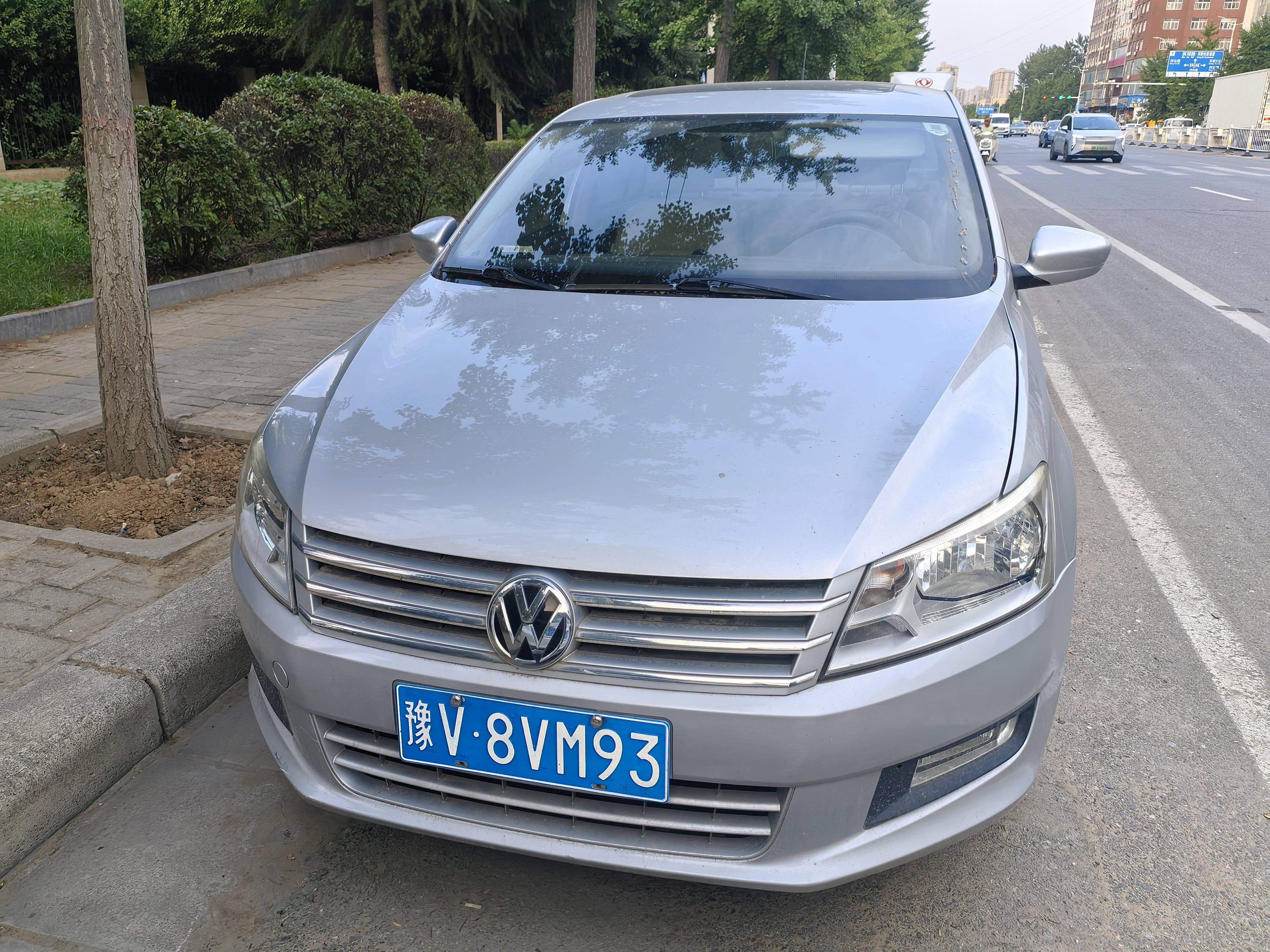 Volkswagen Santana 2014 car image #3